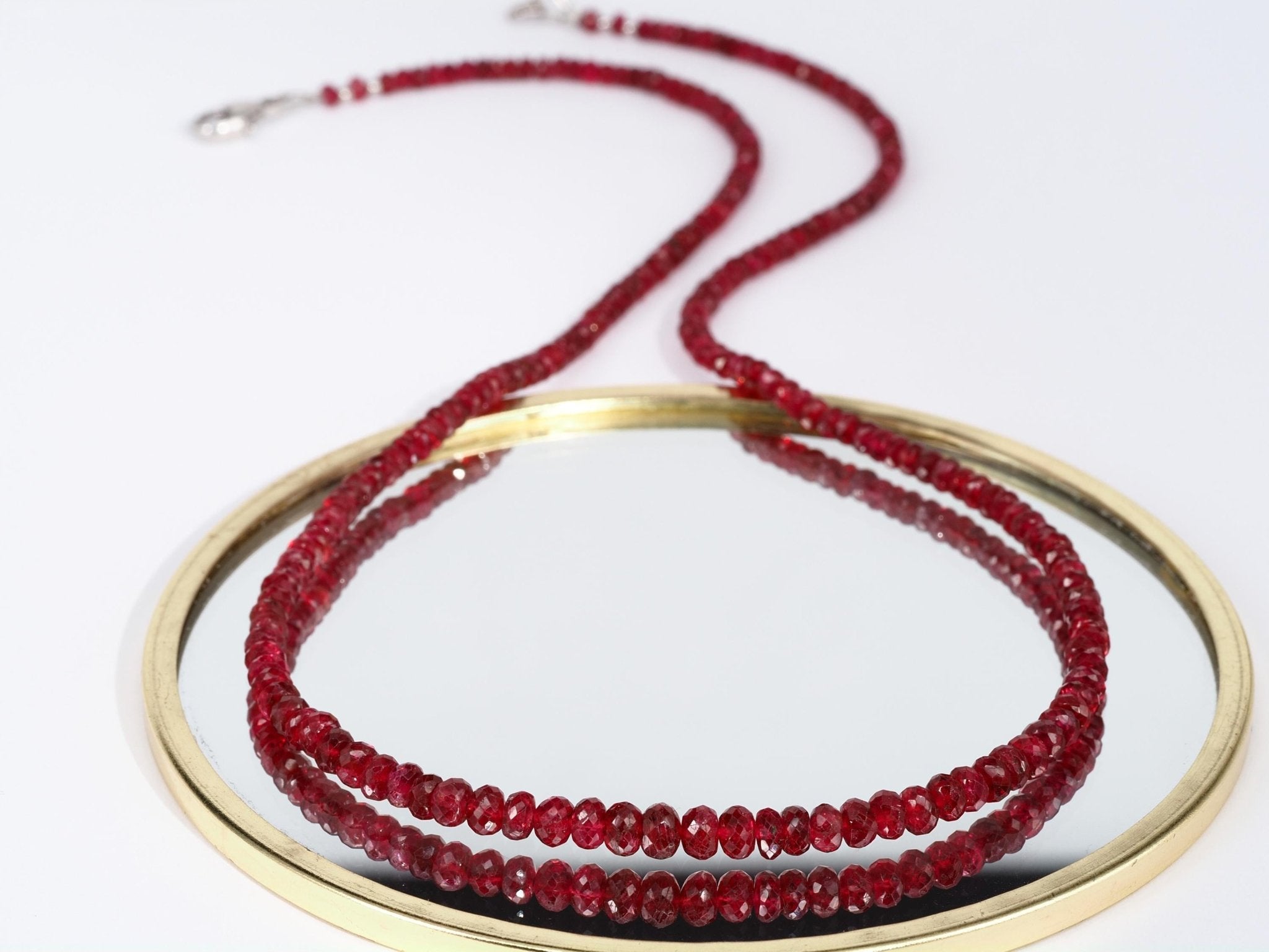 Spinell Edelstein Kette Silber rot Natur unbehandelt Sterling Silber Verschluss rhodiniert roter Edelstein facettiert