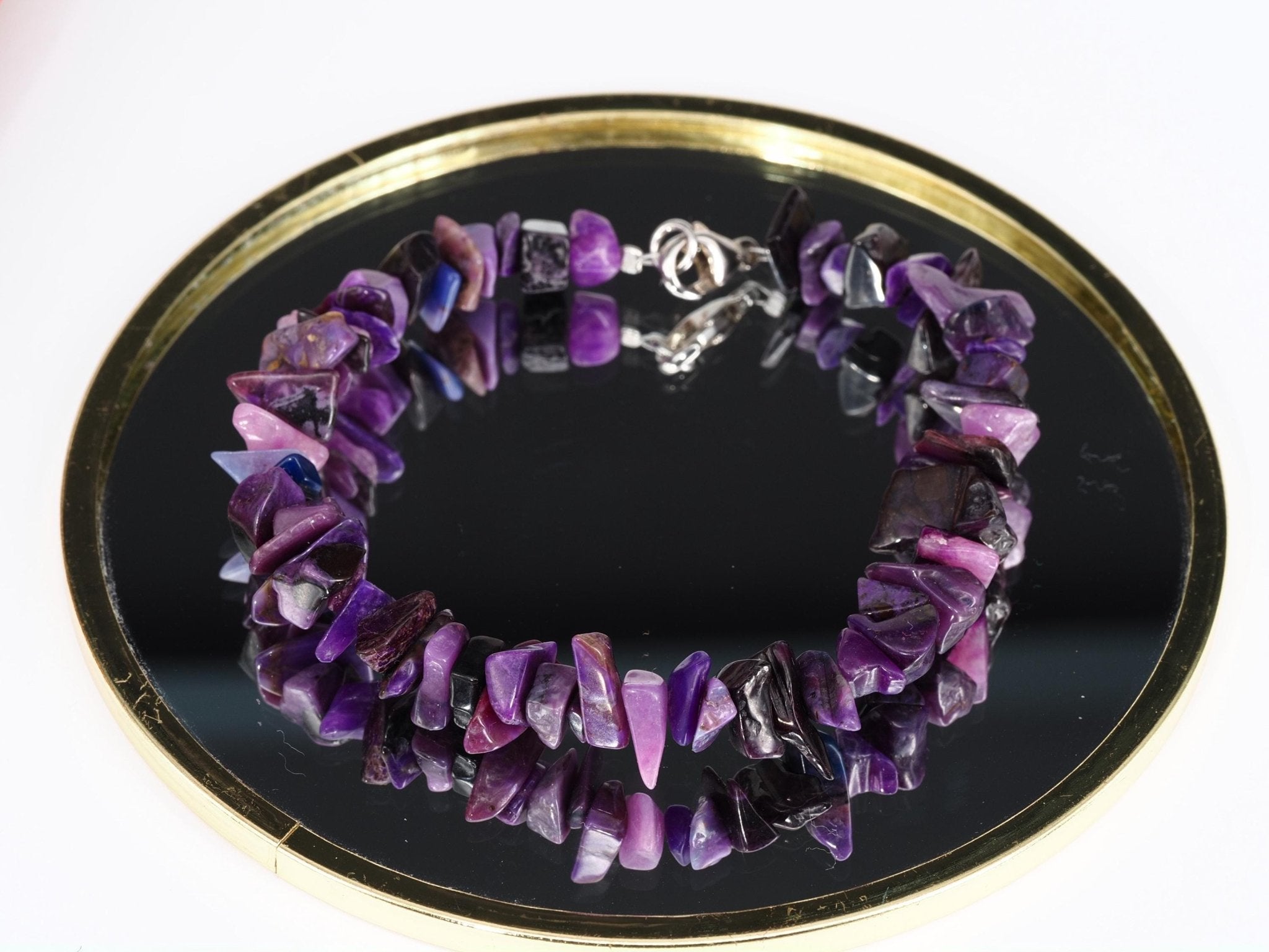 Sugilith Splitter Armband – seltener Natur - Edelstein in tiefem Violett