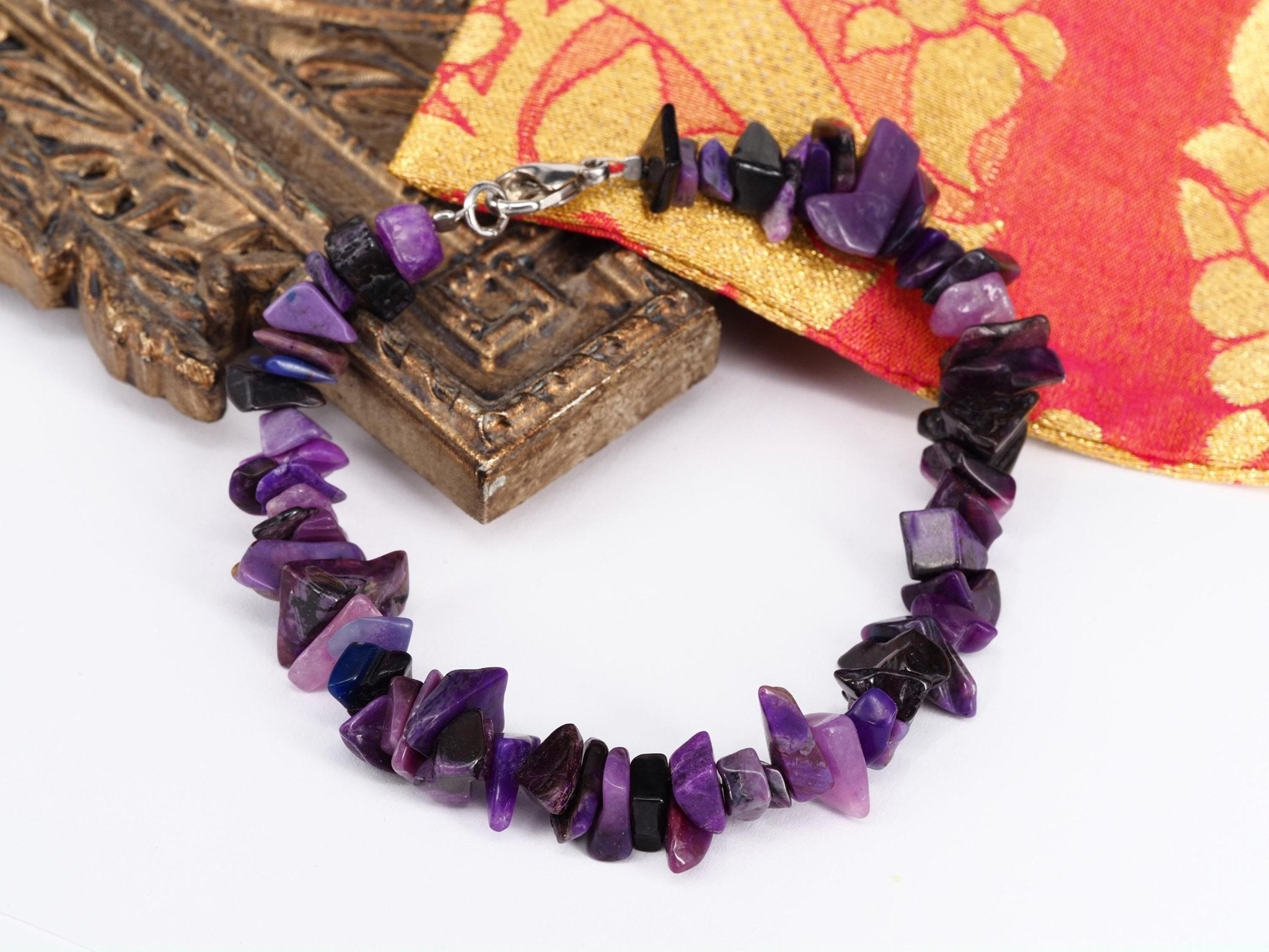 Sugilith Splitter Armband – seltener Natur - Edelstein in tiefem Violett