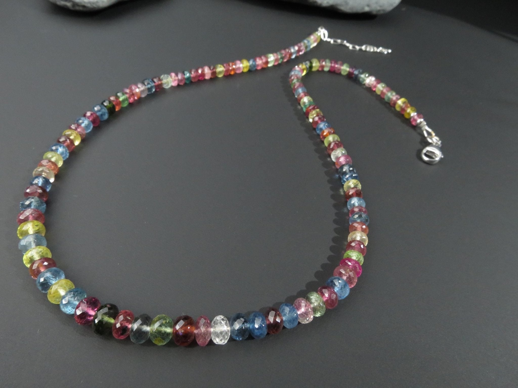 Turmalin Halskette blau rosa Edelstein Kette facettiert