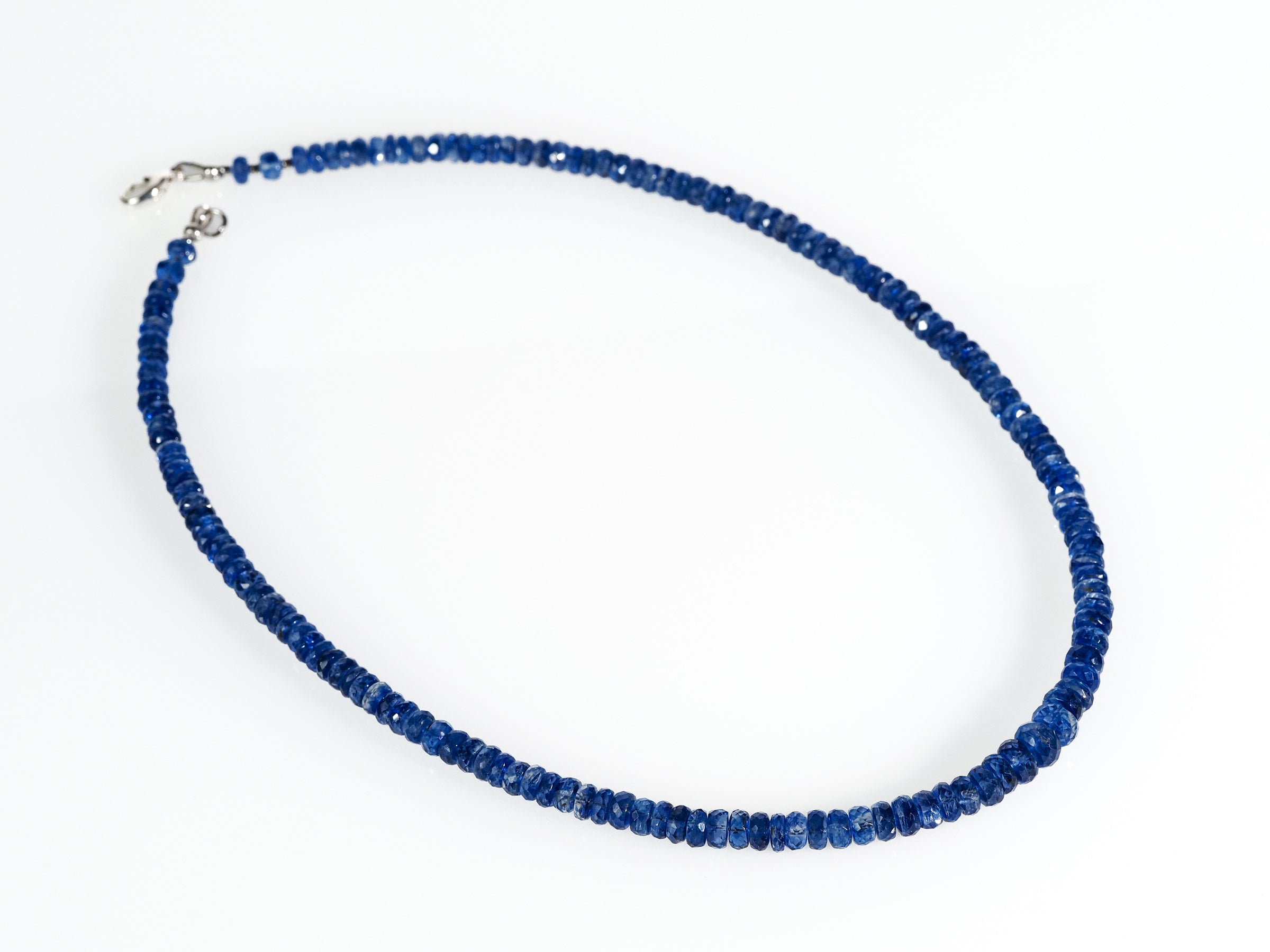 Facettierte Kyanit Kette mit 925 Silber – selten & intensiv - elstardesign