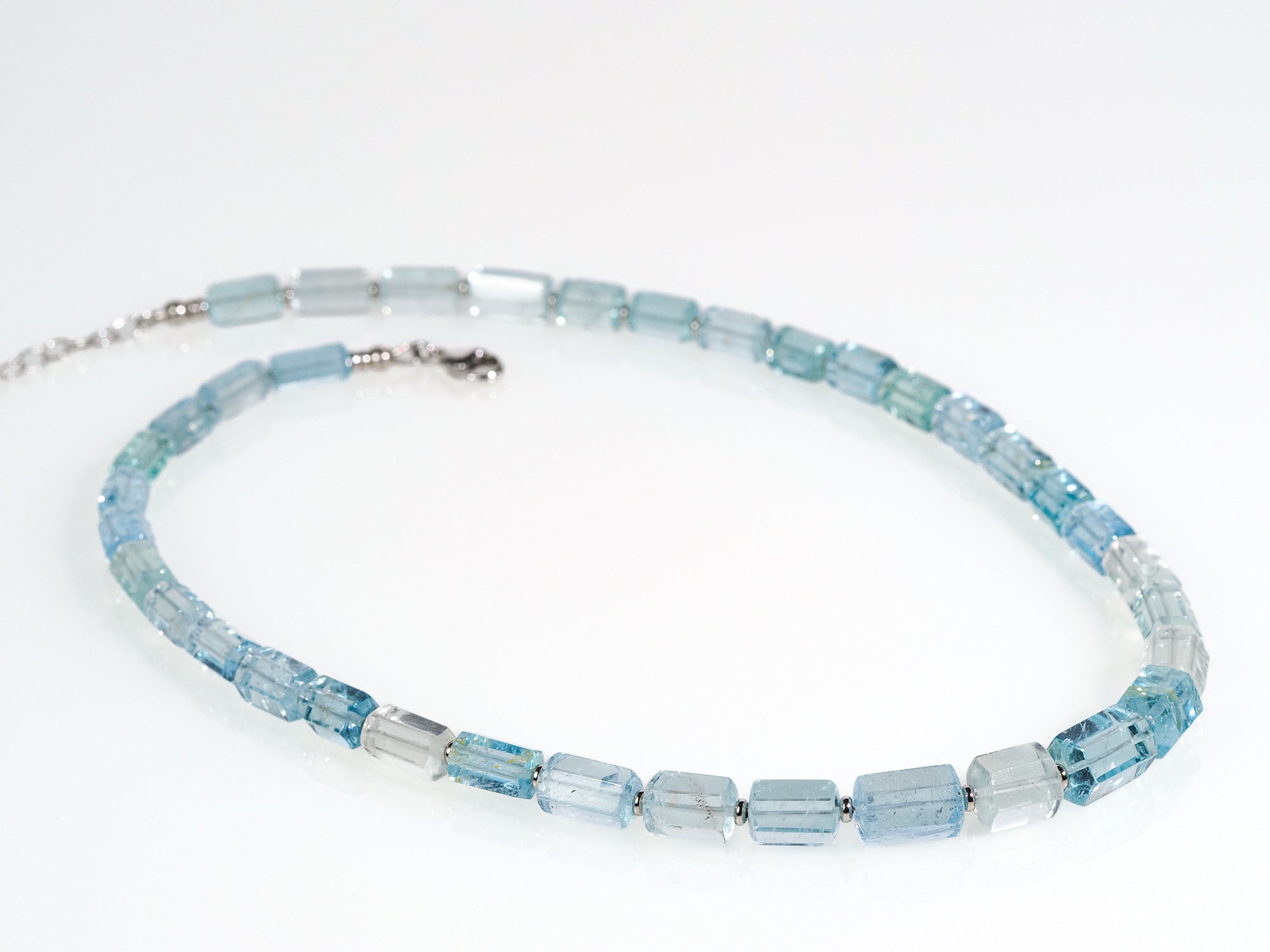 Aquamarin Kristall Kette – naturbelassen, brillant & exklusiv - elstardesign