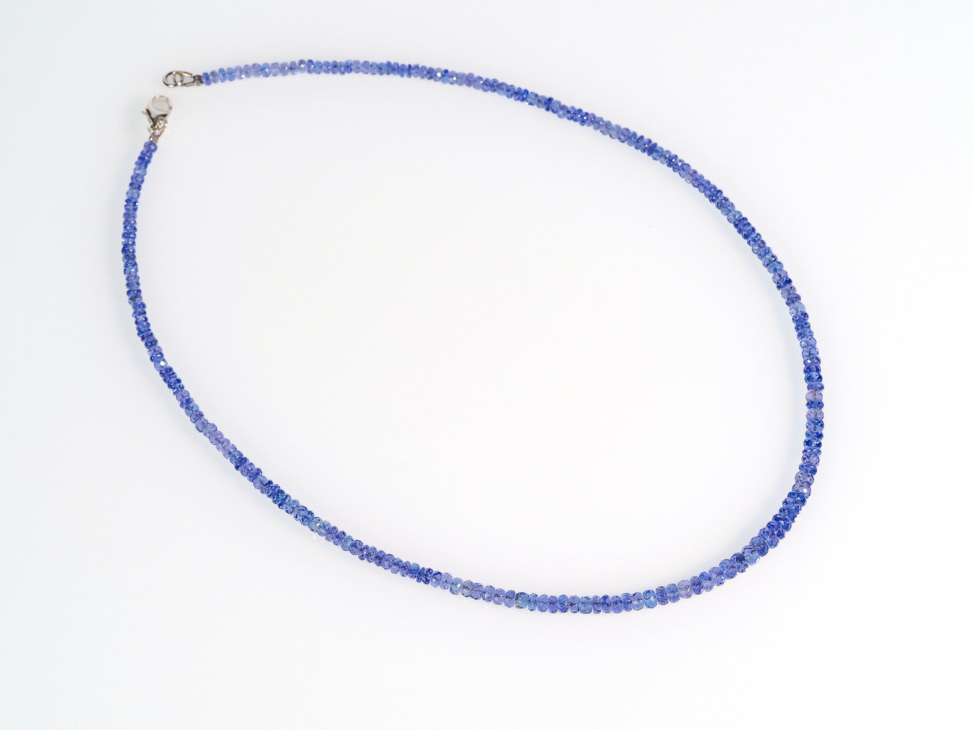 Tansanit Kette 925 Silber – Eleganz in Blau