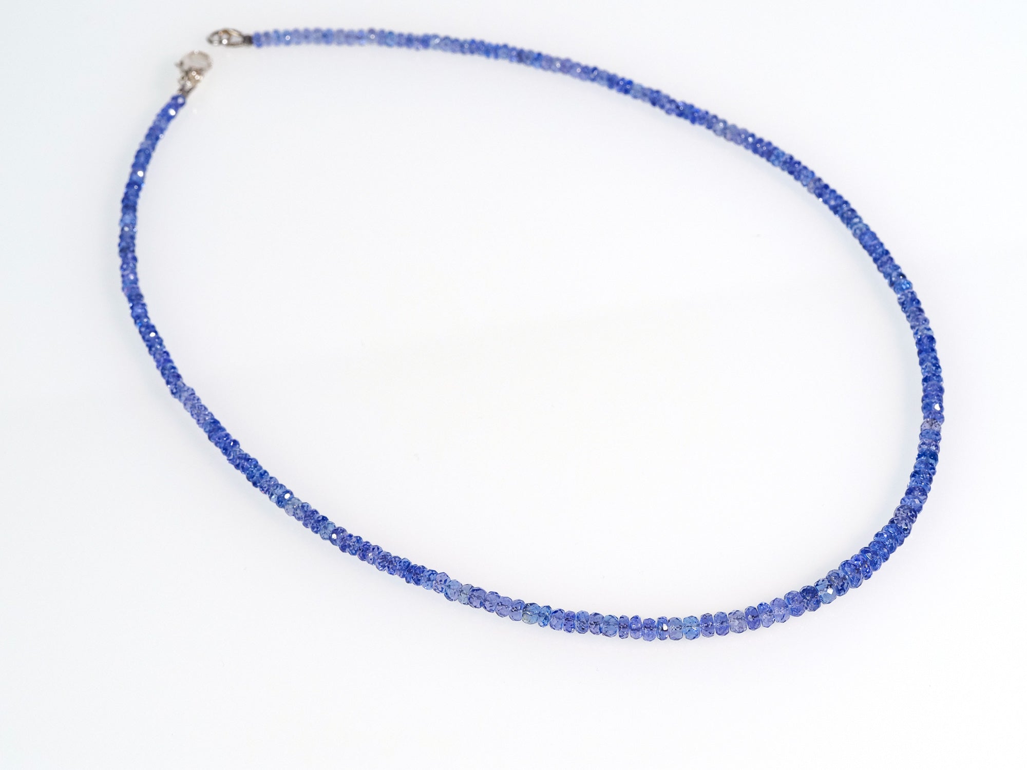 Tansanit Kette 925 Silber – Eleganz in Blau