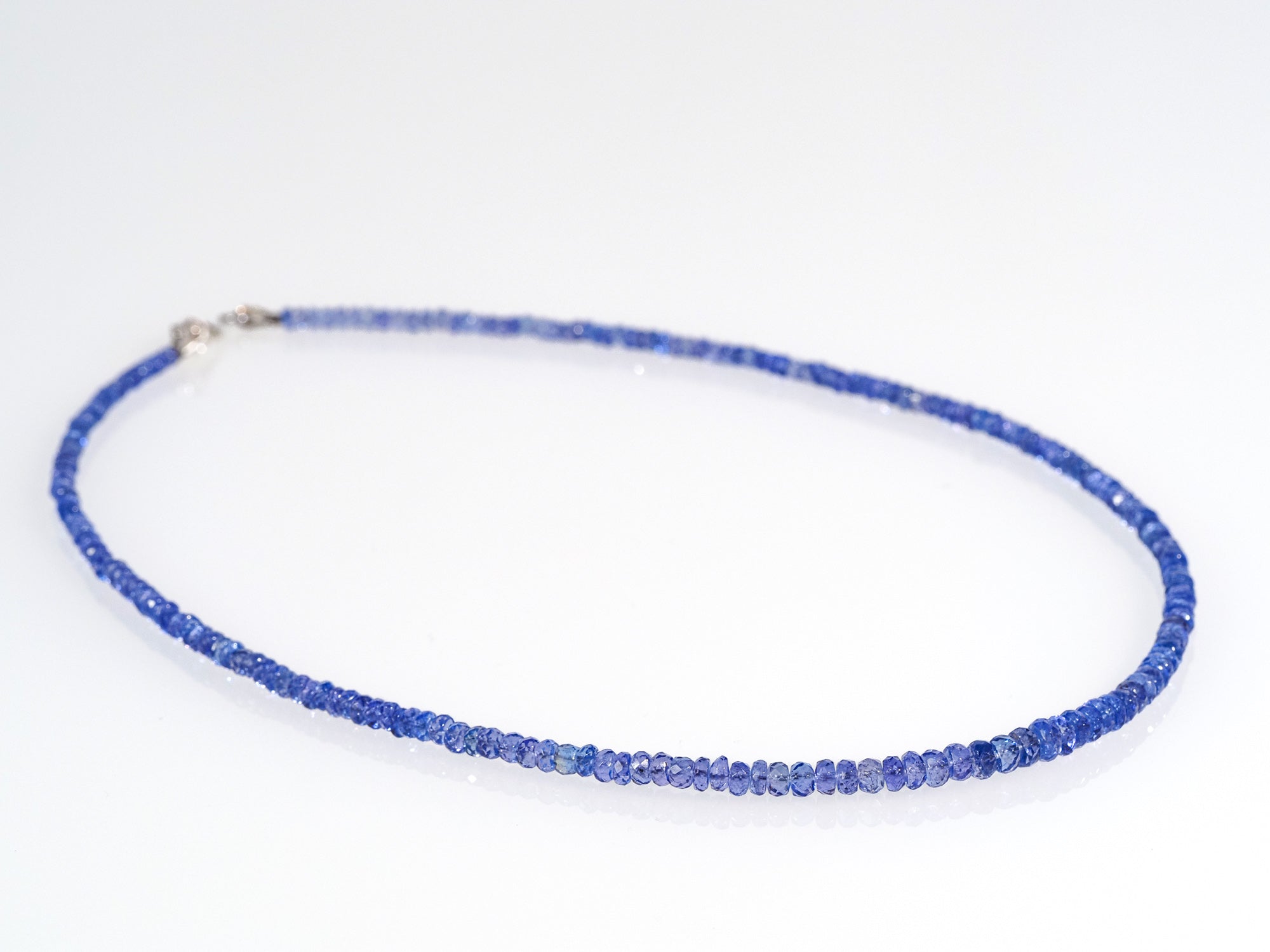 Tansanit Kette 925 Silber – Eleganz in Blau
