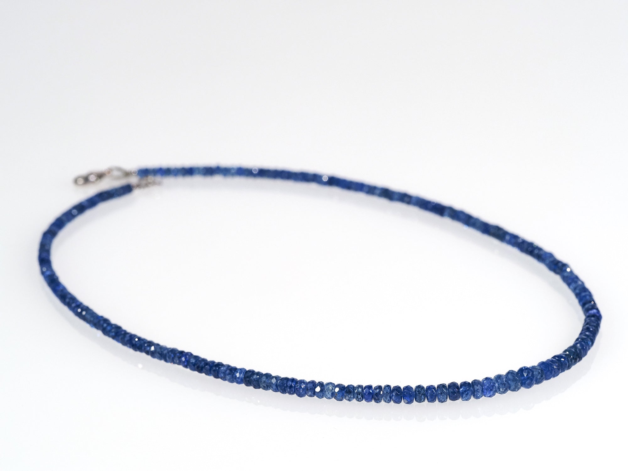Blaue Saphir Kette facettiert  Natur Edelstein Collier