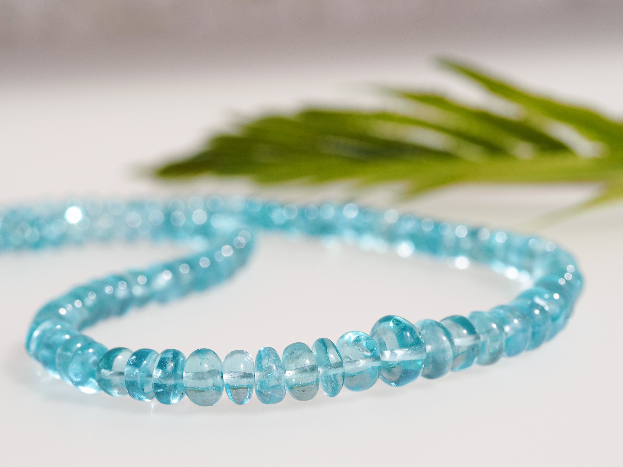 Apatite necklace in top quality with 925 silver clasp