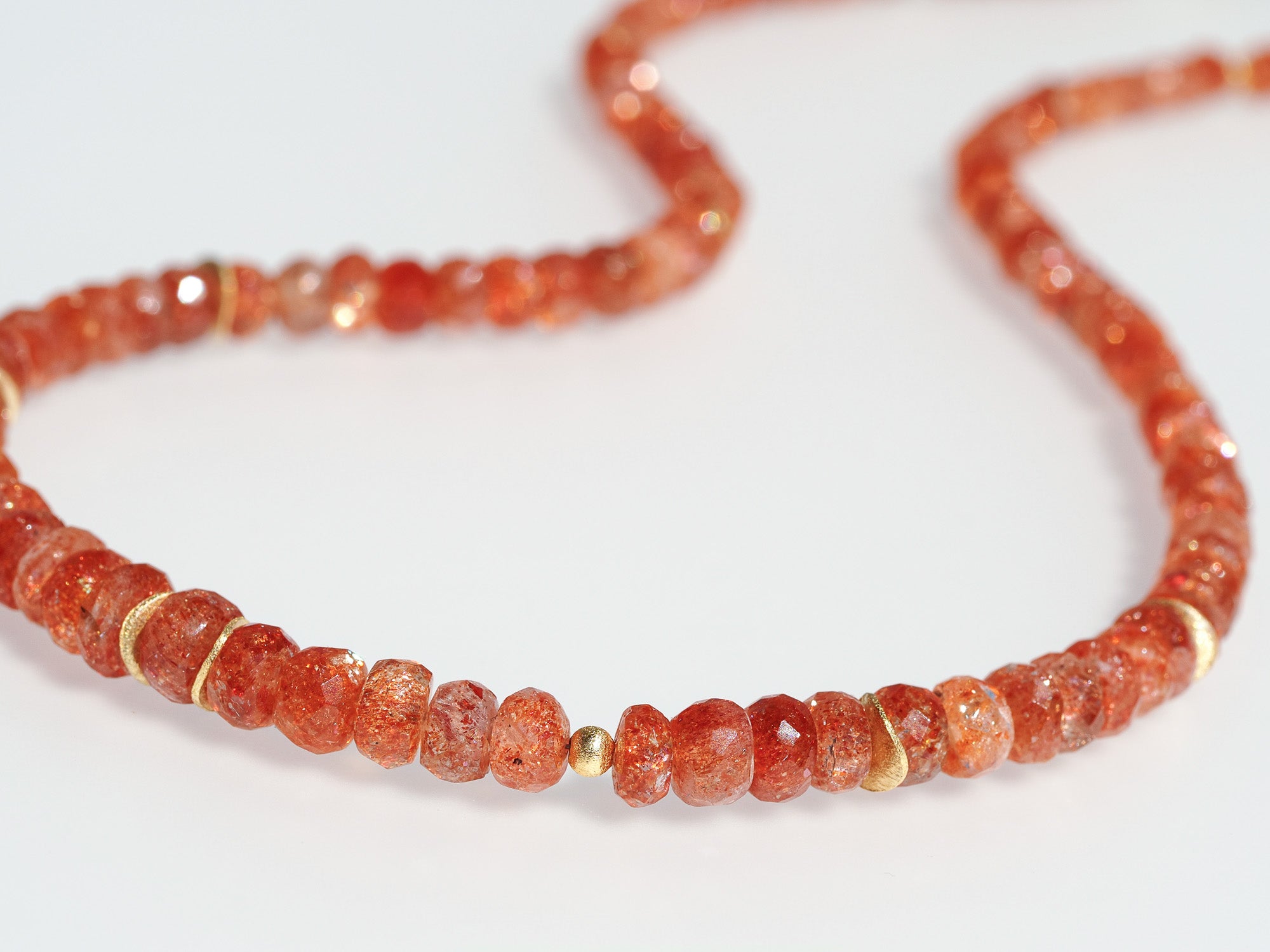 Sonnenstein Kette 48,5cm vergoldet Edelsteinkette