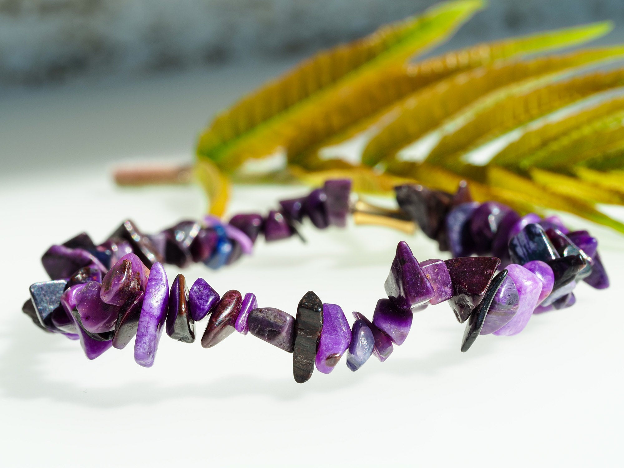 Sugilith Splitter Armband Natur Edelstein