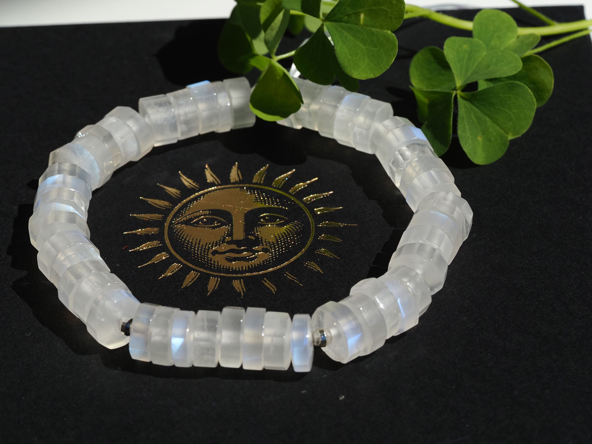 Edles Mondstein Armband mit 925er Silber elastisch