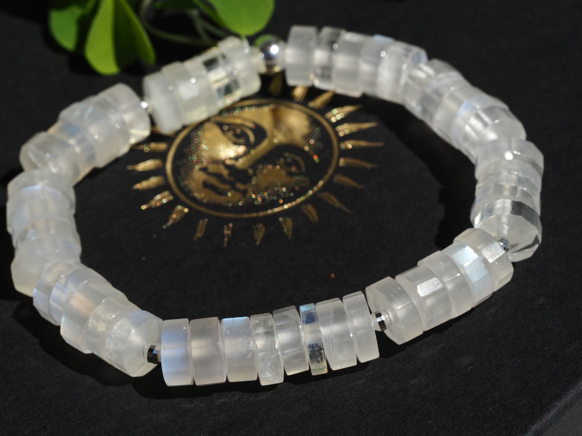 Edles Mondstein Armband mit 925er Silber elastisch