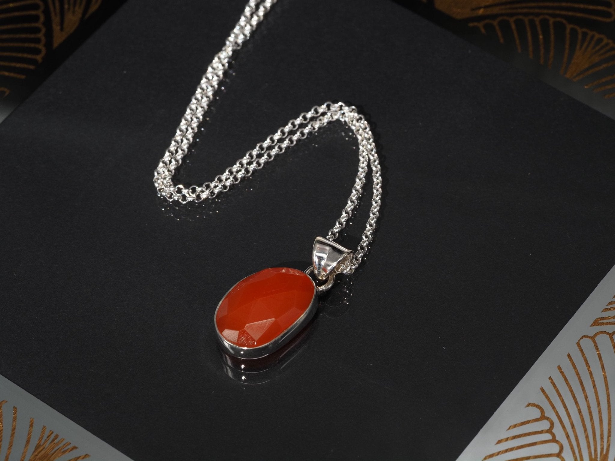 Anhänger Karneol – zierlicher Edelsteinanhänger Silber