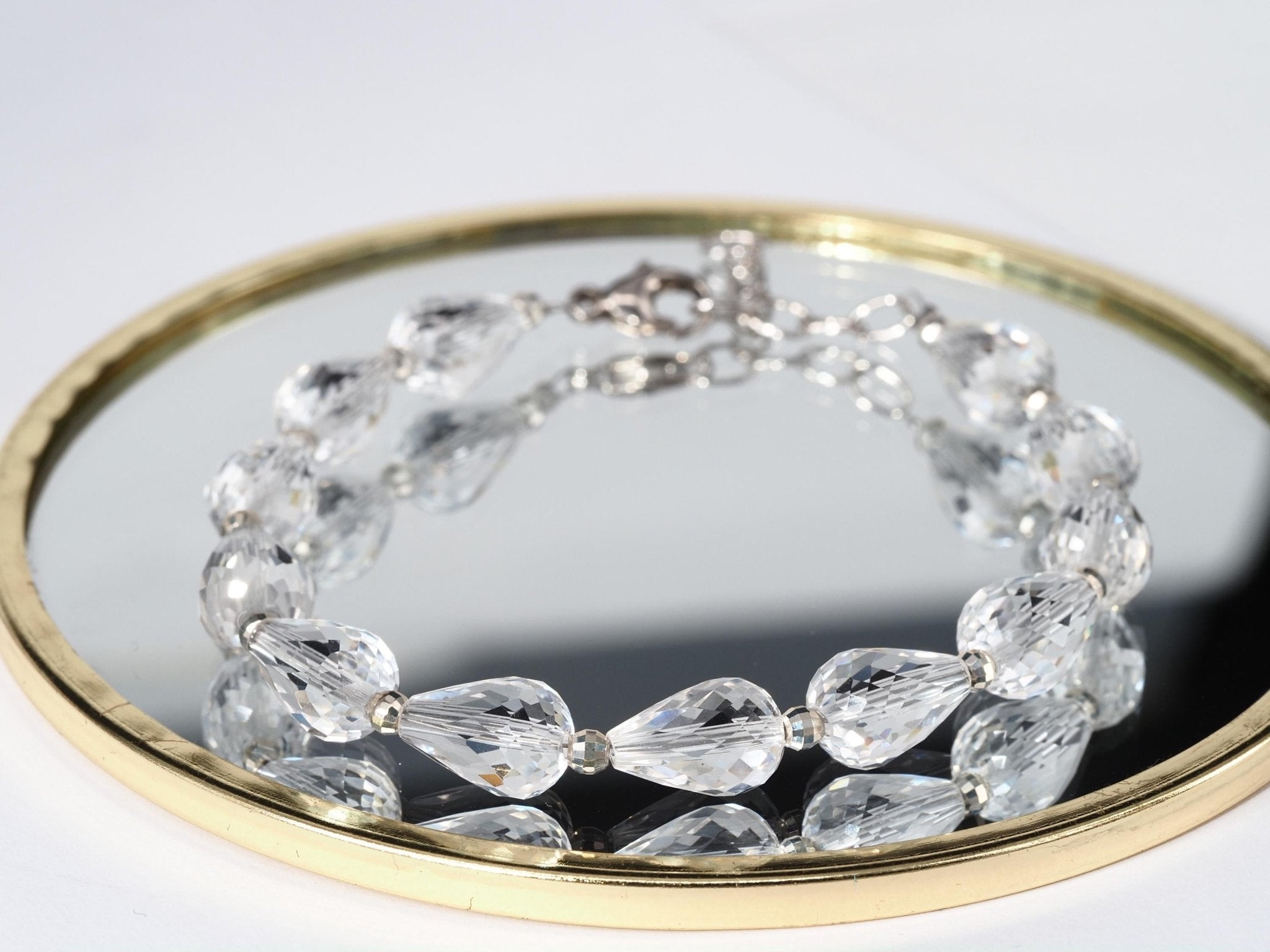 Bergkristall Armband – facettierte Tropfen aus klarem Naturkristall mit Silberverschluss