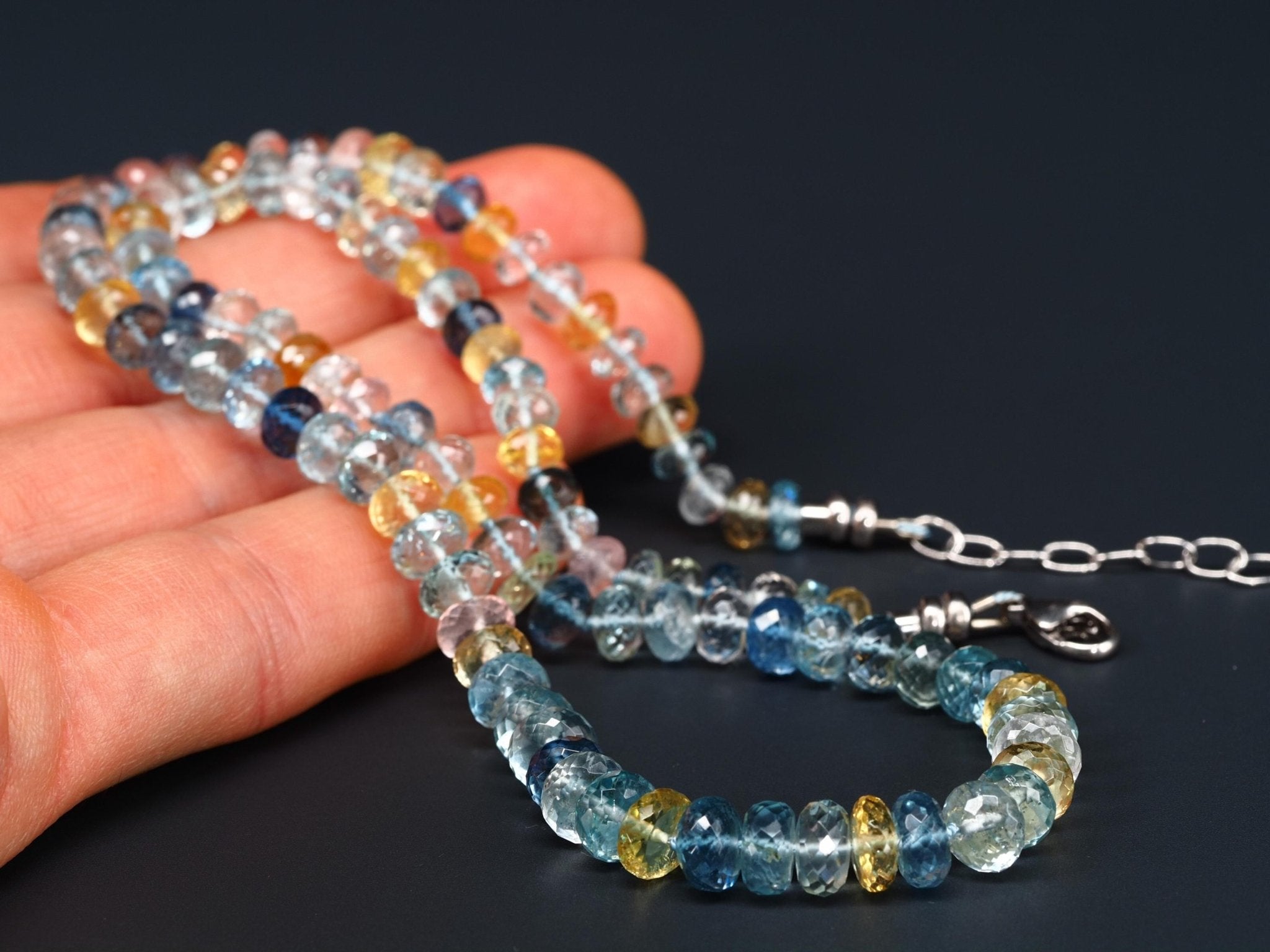 Beryll Collier – Morganit, Heliodor & Aquamarin facettiert, handgeknüpftes Edelstein Collier