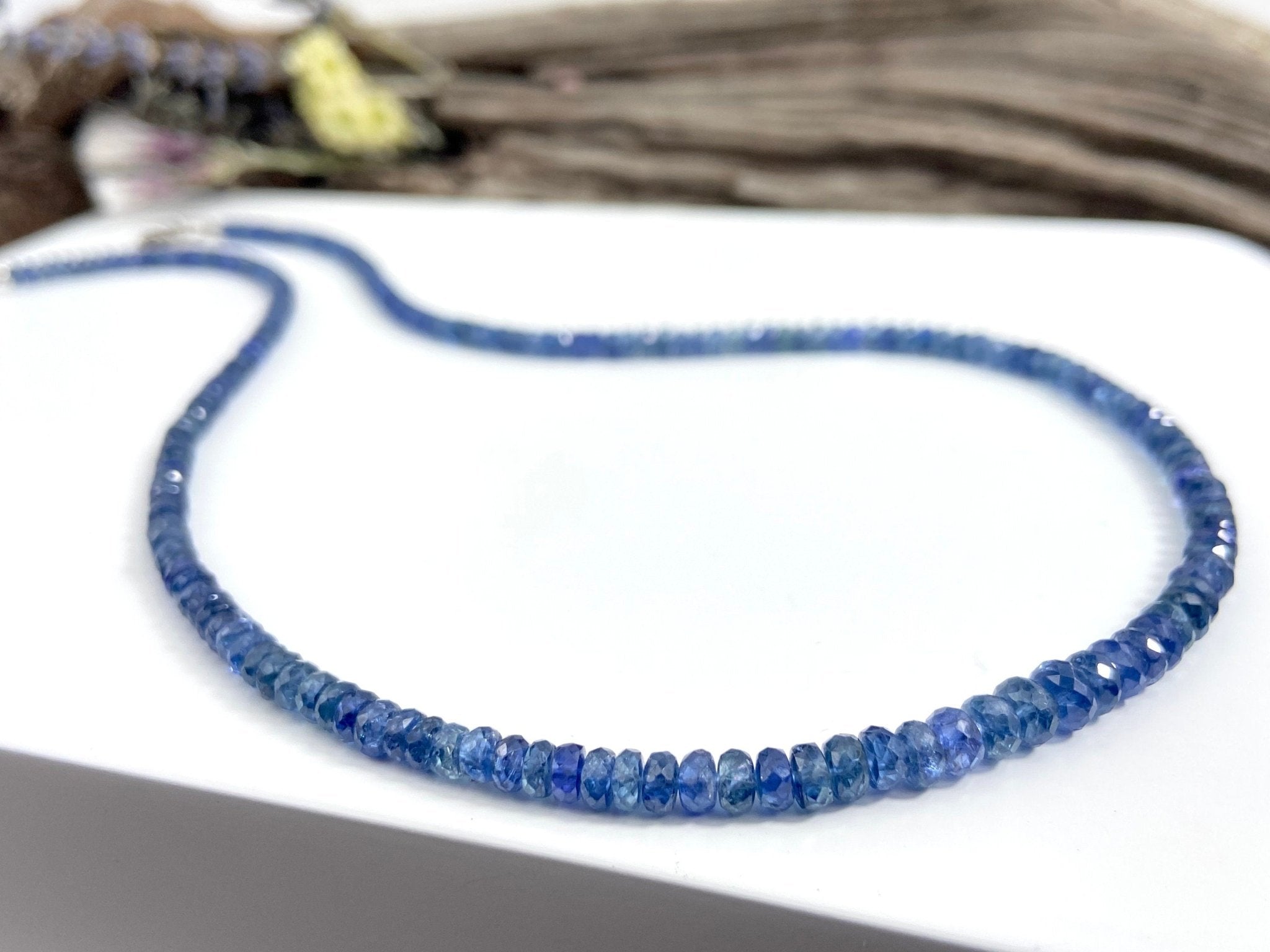 Blaue Saphir Kette facettiert Natur Edelstein Collier