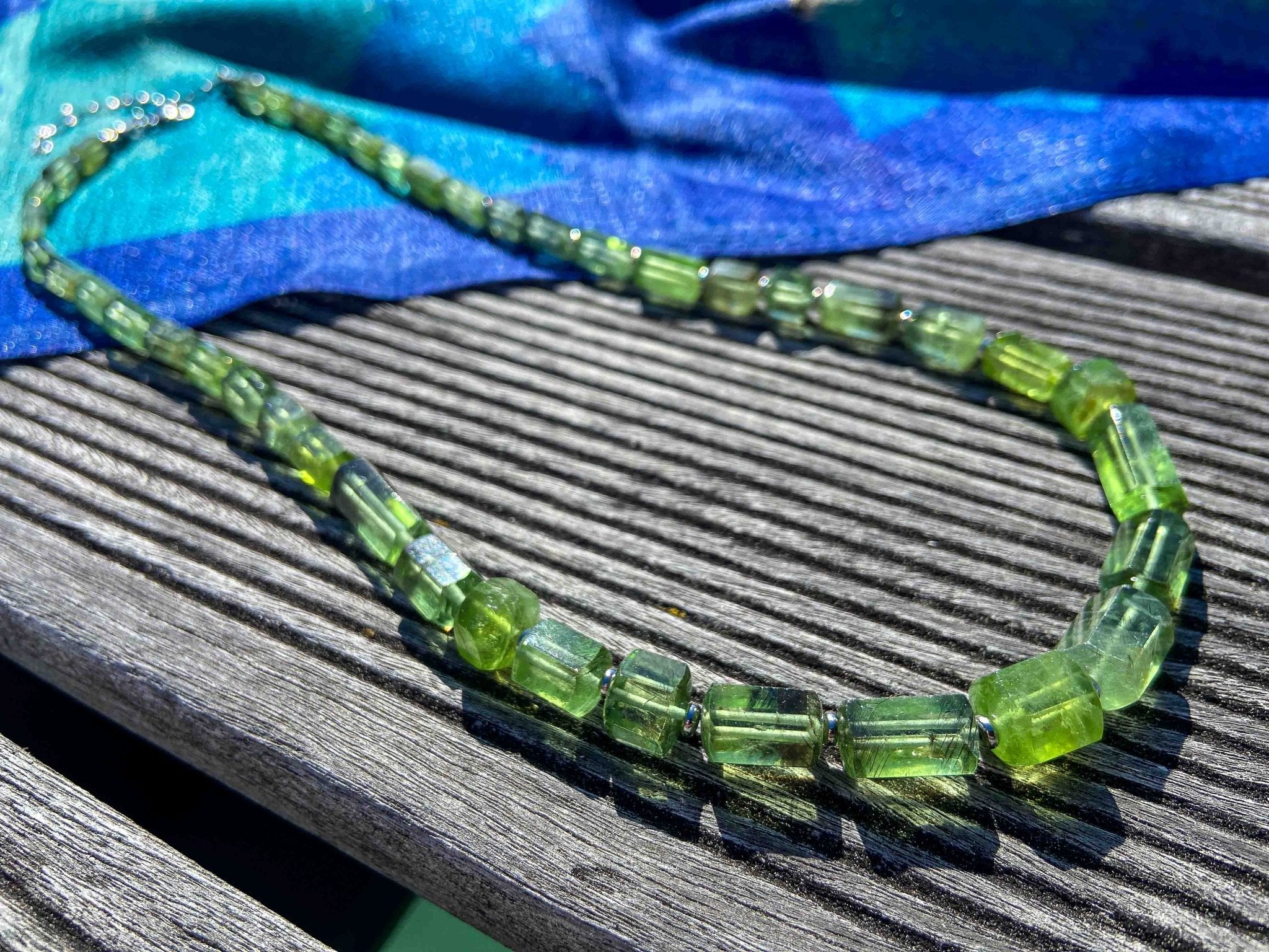 Einzigartige Peridot Kette in feinster Qualität