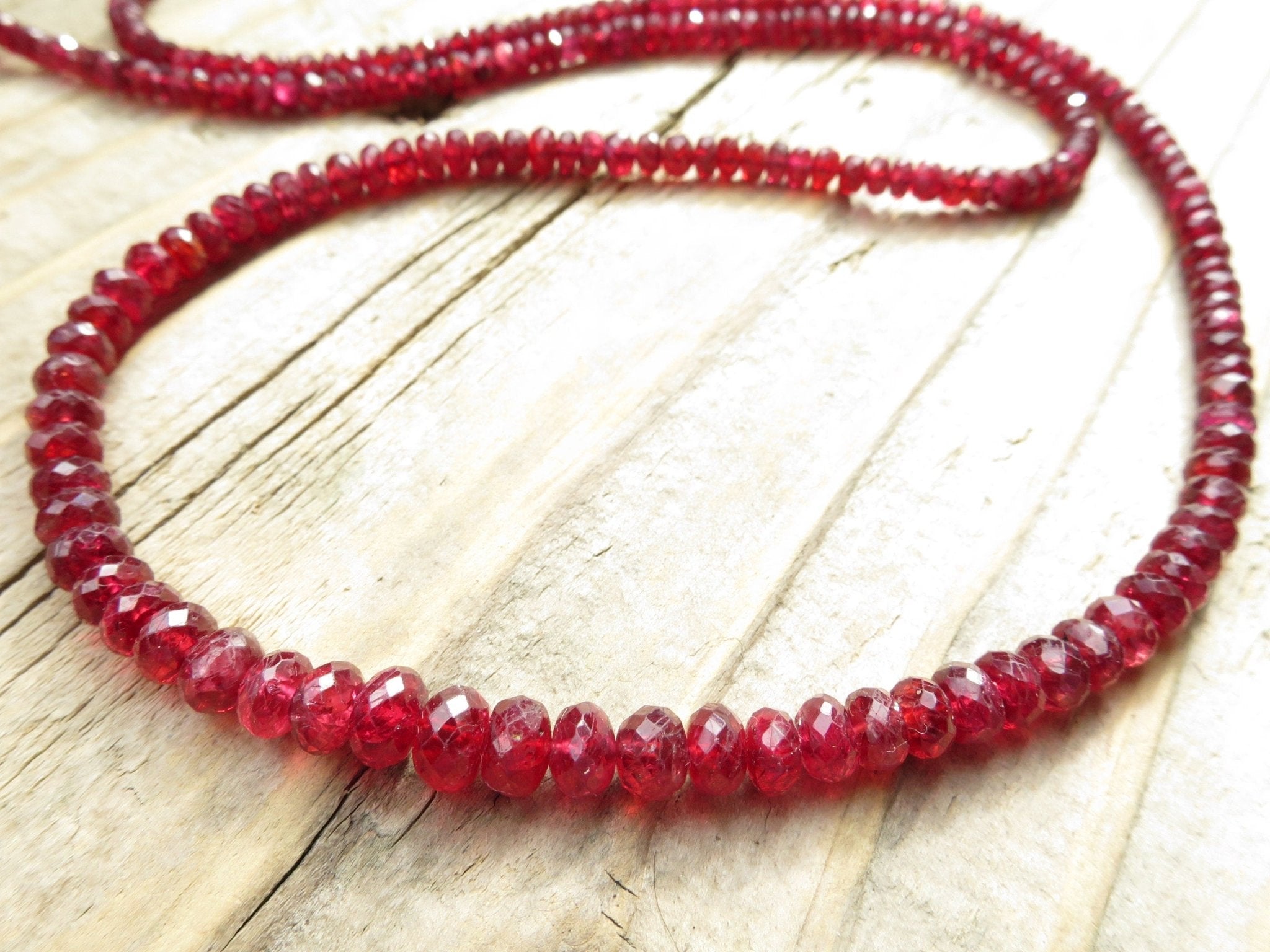 Fantastische Spinell Edelstein Kette Silber rot Natur