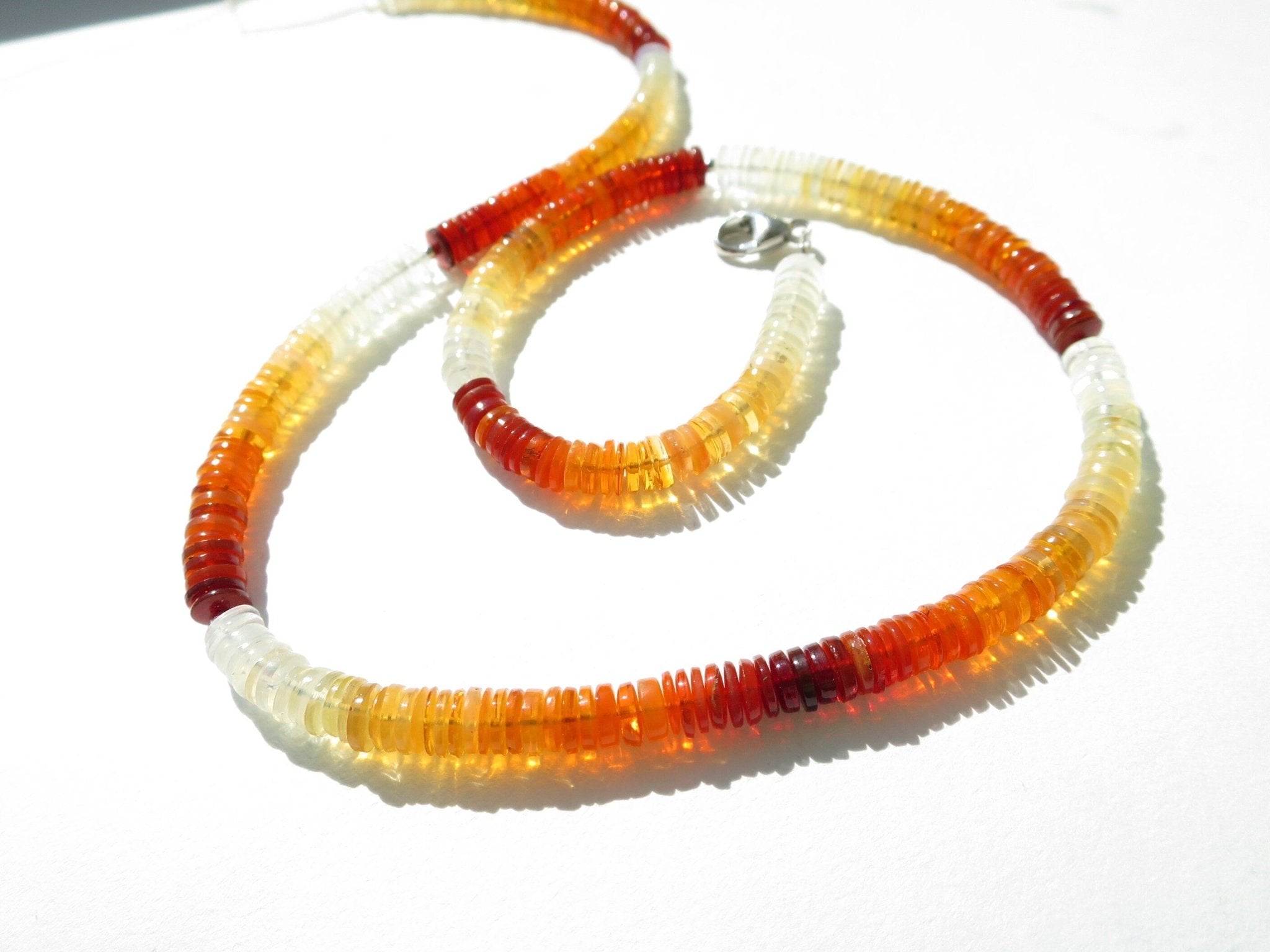 Feueropal Kette mit Farbverlauf orange weiß rot