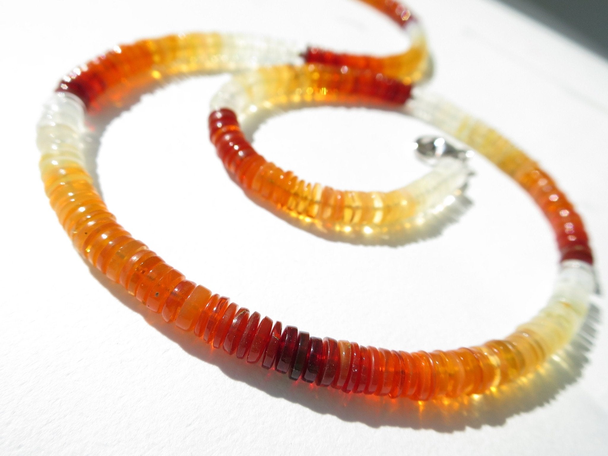 Feueropal Kette mit Farbverlauf orange weiß rot