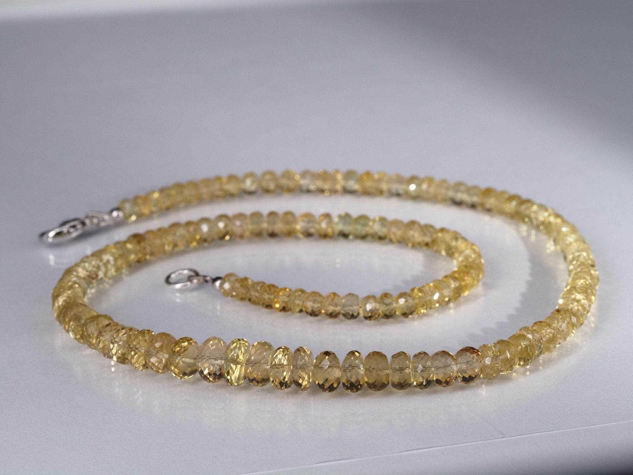 Heliodor Kette facettiert – hellgelber Goldberyll mit edlem Silberverschluss