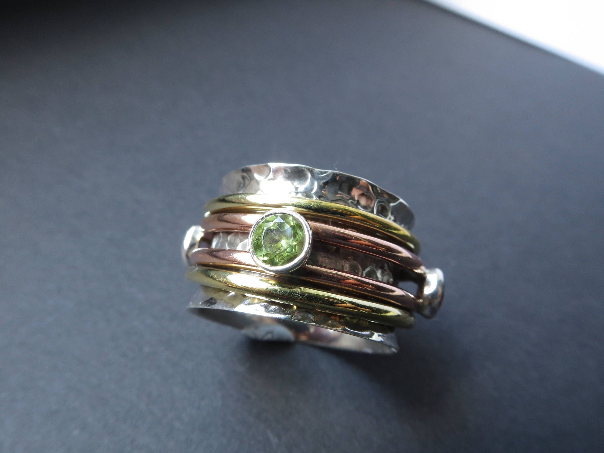 Spinner Ring Meditation Ring Mix Peridot Garnet Citrine Worry ring Unisex Size 9 925 Sterling silver faceted colorful natural gemstones