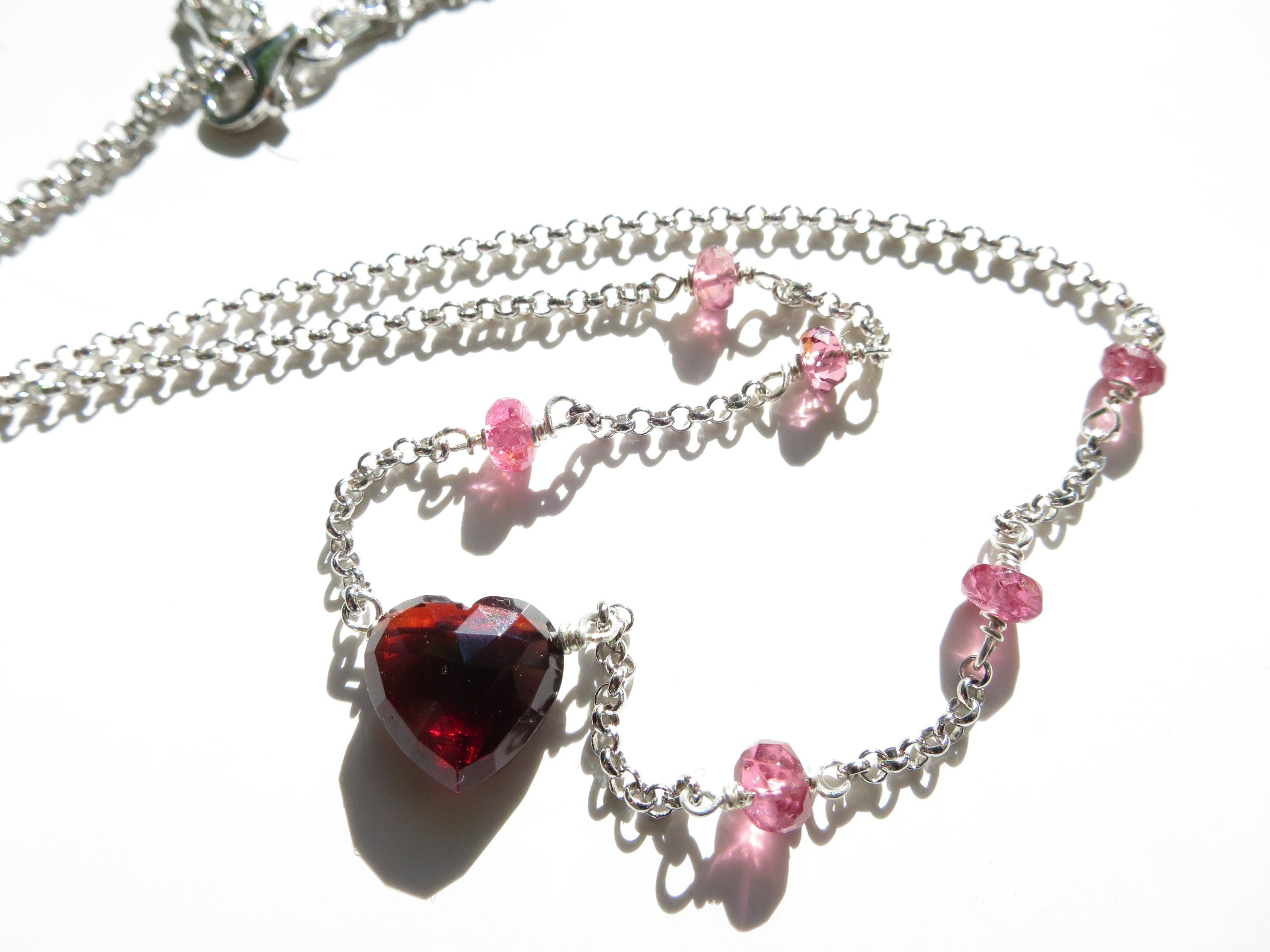 Mosambik Granat Anhänger Herz mit Pink Turmalin