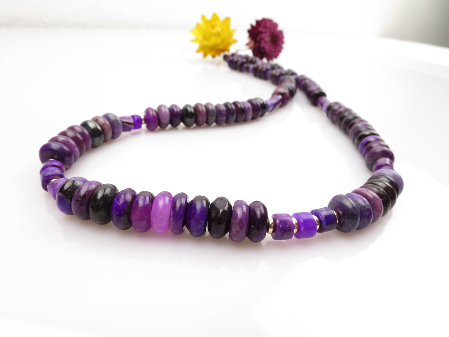 e Fantastische echte SG1 Sugilite Collier Edelsteine unbehandelt nicht gefärbt/geölt intensive Farbe Gold 9 Karat Verschluss Natur Edelstein