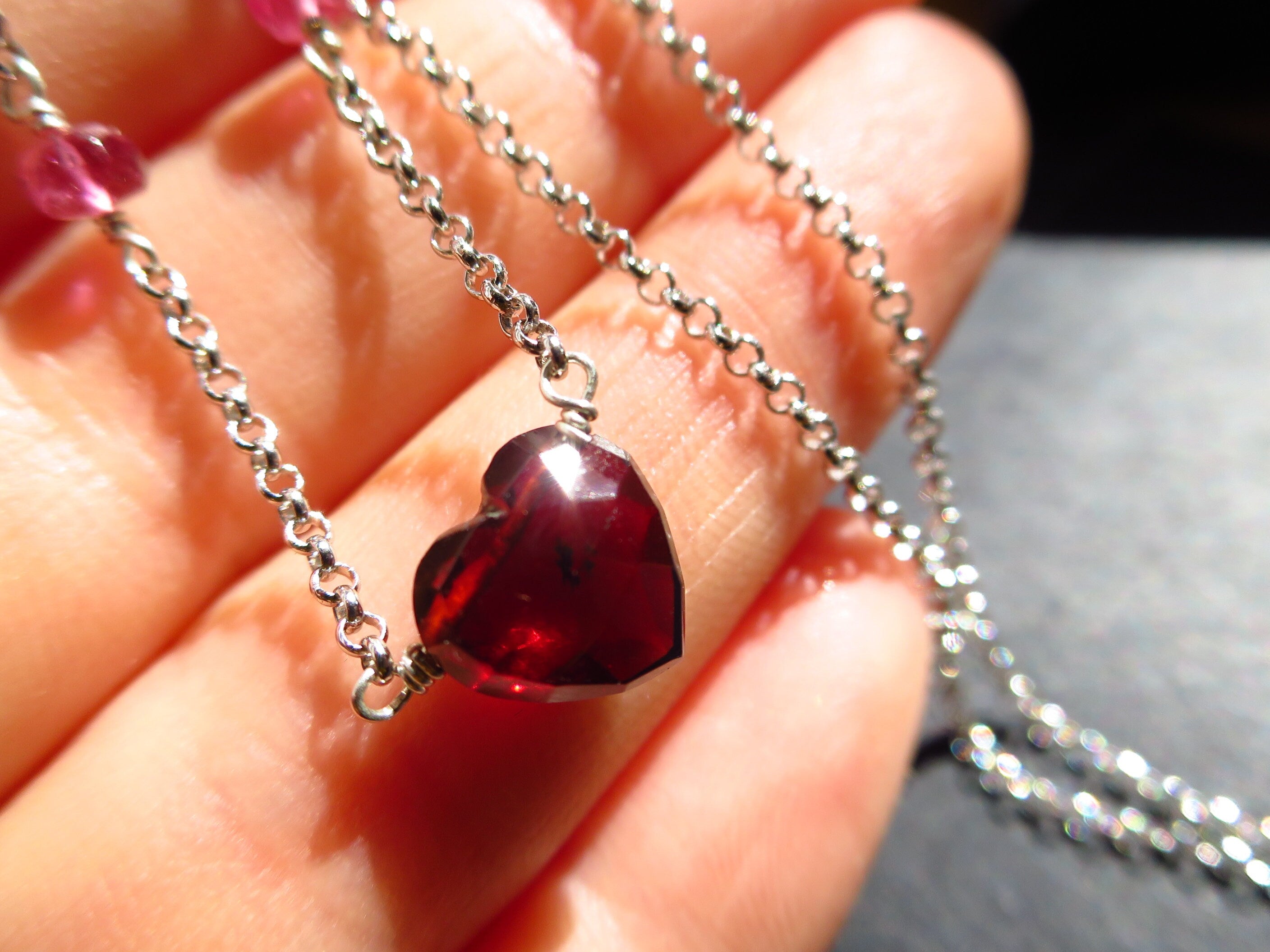 Mosambik Granat Anhänger Herz mit Pink Turmalin