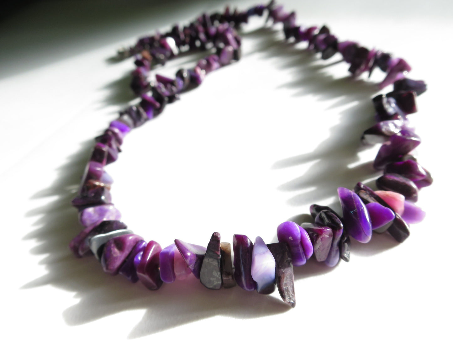 Fantastische SSP112 echte Sugilite Collier Edelsteine unbehandelt nicht gefärbt/geölt intensive Farbe Länge Sterling Verschluss