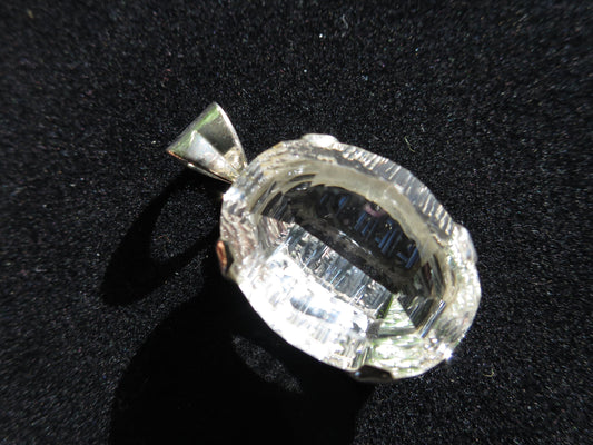 Konkav facettierter KB02 Bergkristall Anhänger Sterling Silber Fassung Natur Kristall Anhänger unbehandelt