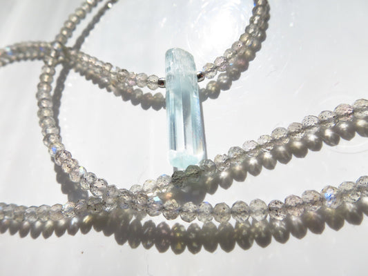 Super Aquamarin Kette Natur Kristall Spitze mit Sterling Silber Kette geschwärzt blau Natur blauer Beryll / unikat