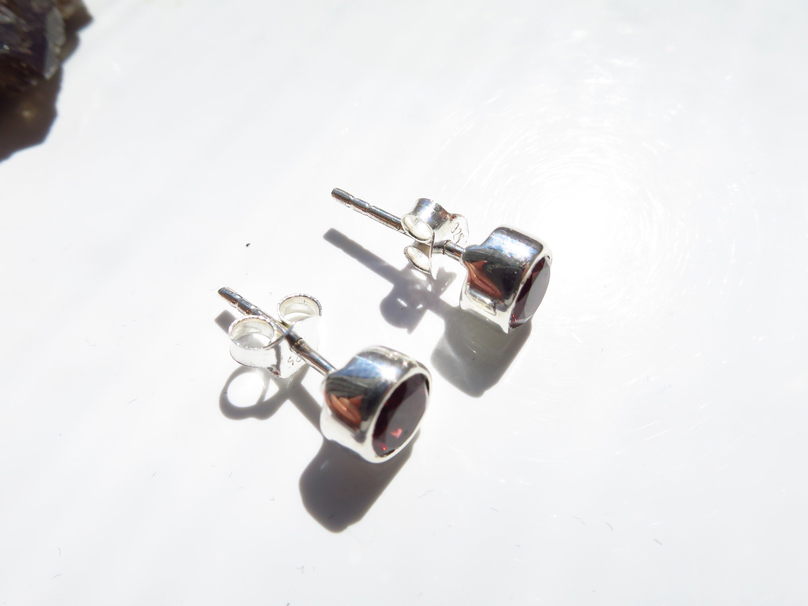 rote Granat Ohrringe Ohrstecker in Sterling Silber