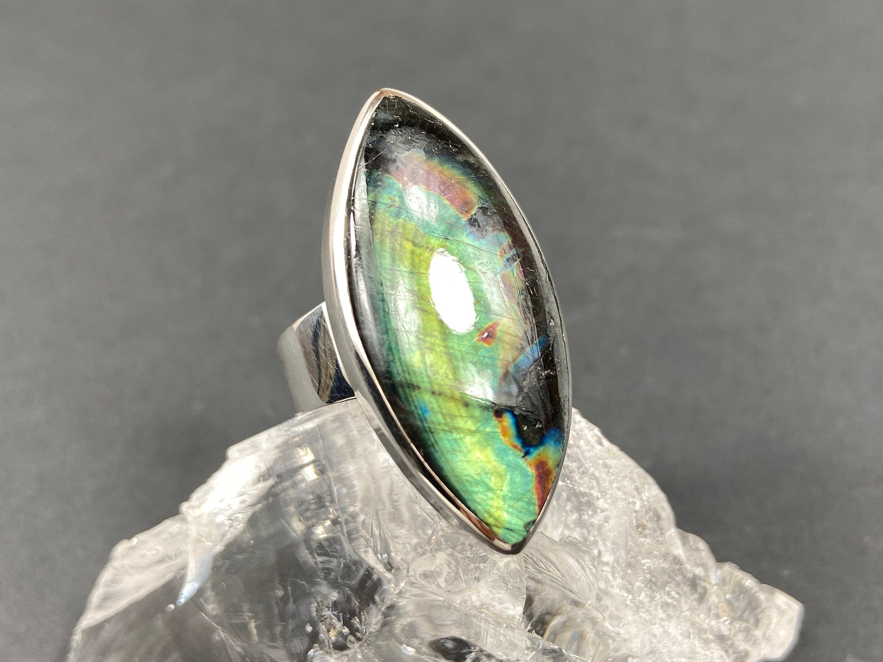 Farbenfroher Spektrolith Ring massives Sterling Silber