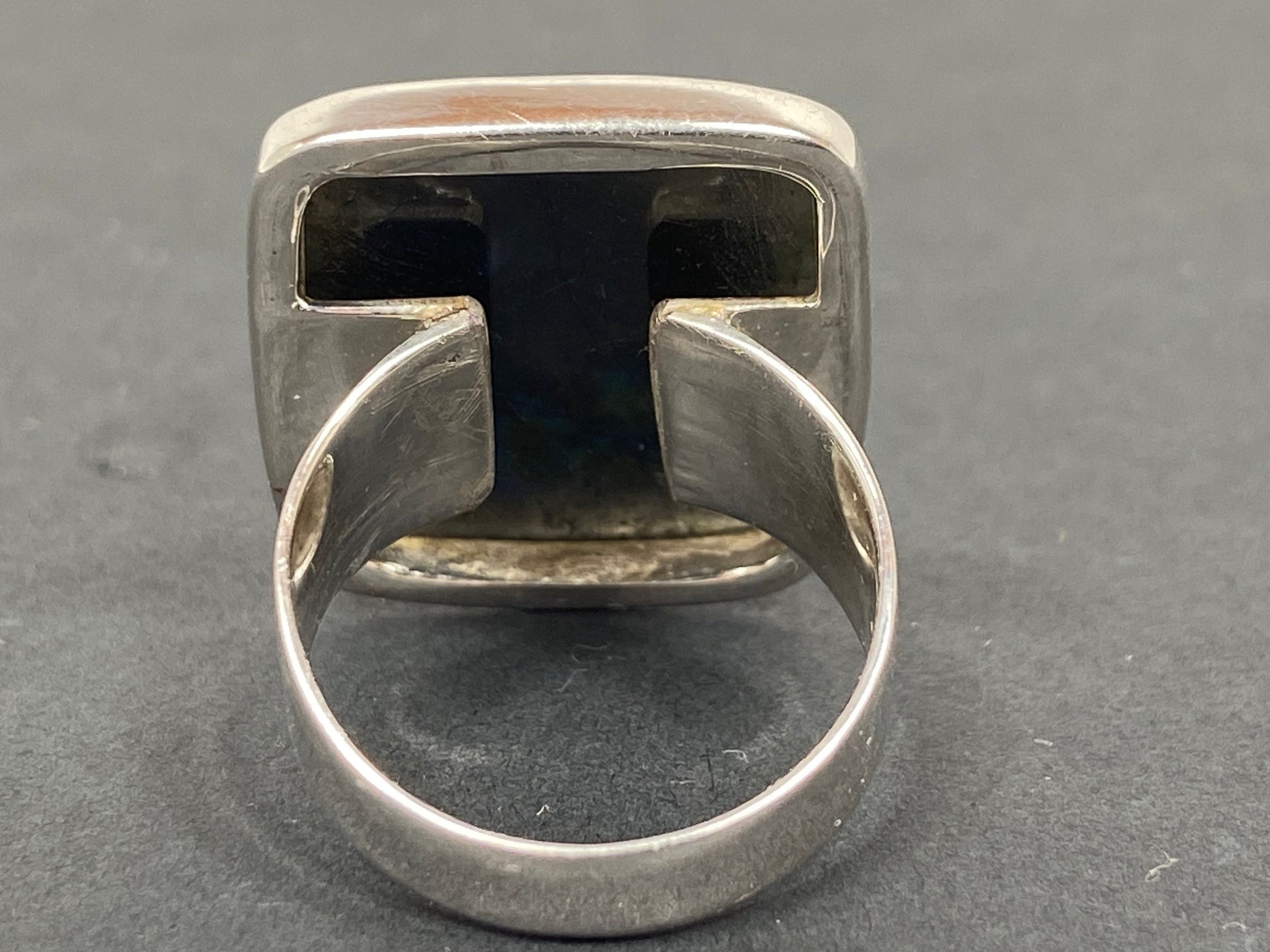 Spektrolith Ring Sterling Silber Labradorit aus Finnland / Geschenk Edelstein Cabochon Ring / massivem Silber Ring