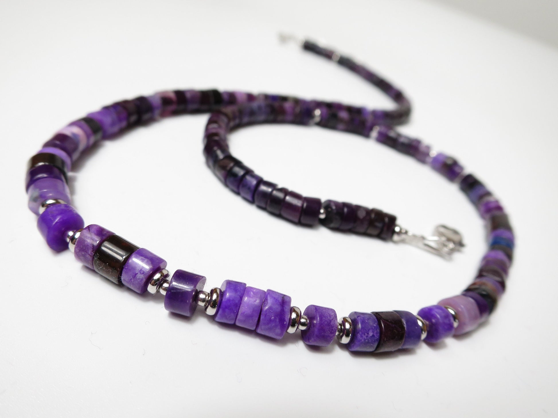 Fantastische echte SP10 Sugilite Collier Edelstein unbehandelt nicht gefärbt/geölt intensive Farbe Sterling Silber rhodiniert Natur