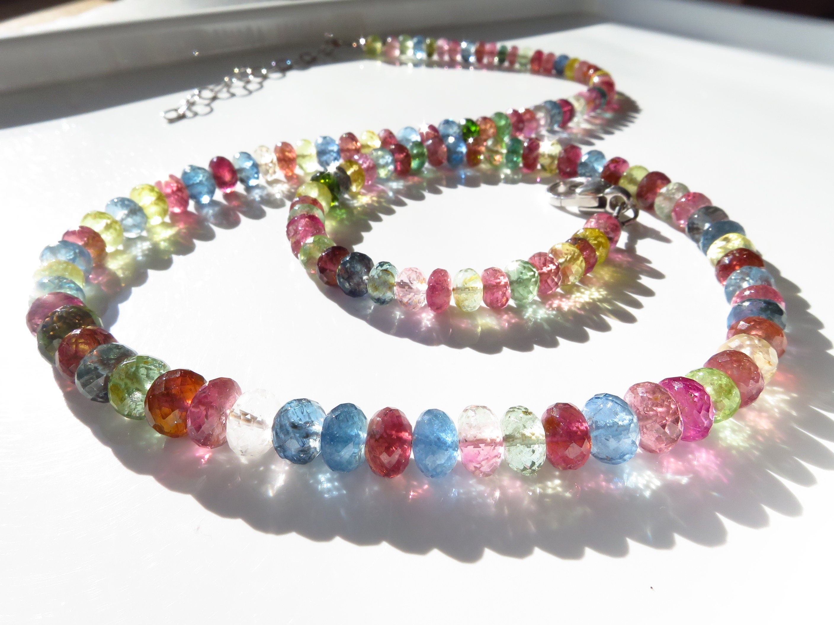 Turmalin Halskette blau rosa Edelstein Kette facettiert