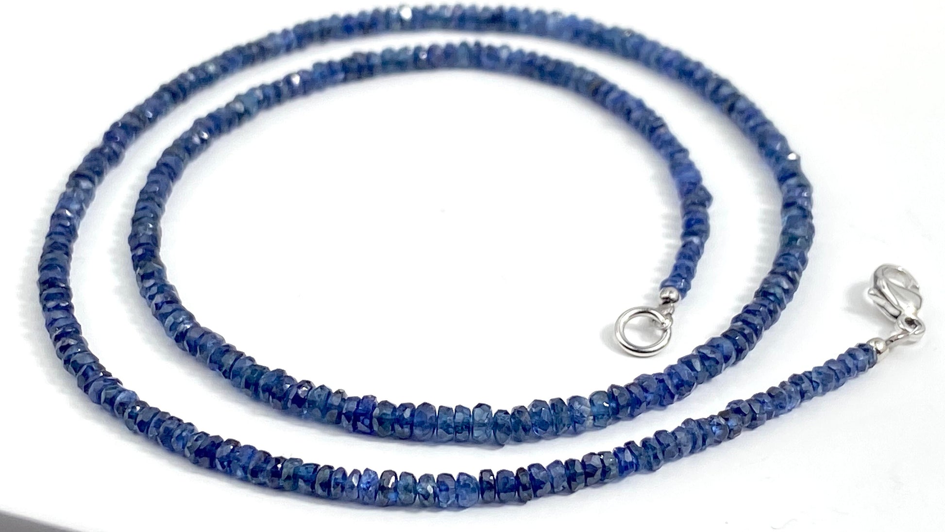 Zarte Blaue Saphir Kette Collier facettiert Steine Natur Sterling Silber rhodiniert Verschluss , Edelstein Perlen Kette