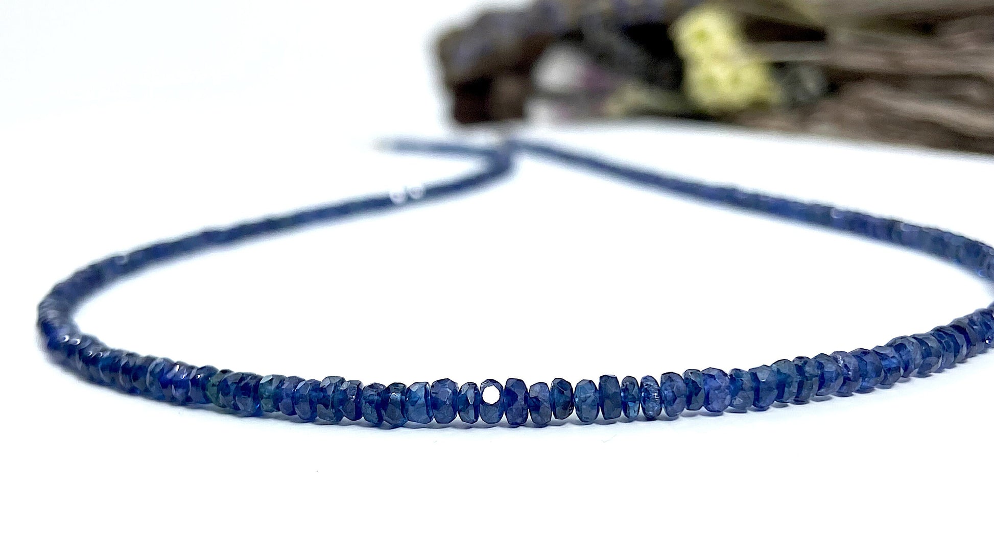 Zarte Blaue Saphir Kette Collier facettiert Steine Natur Sterling Silber rhodiniert Verschluss , Edelstein Perlen Kette