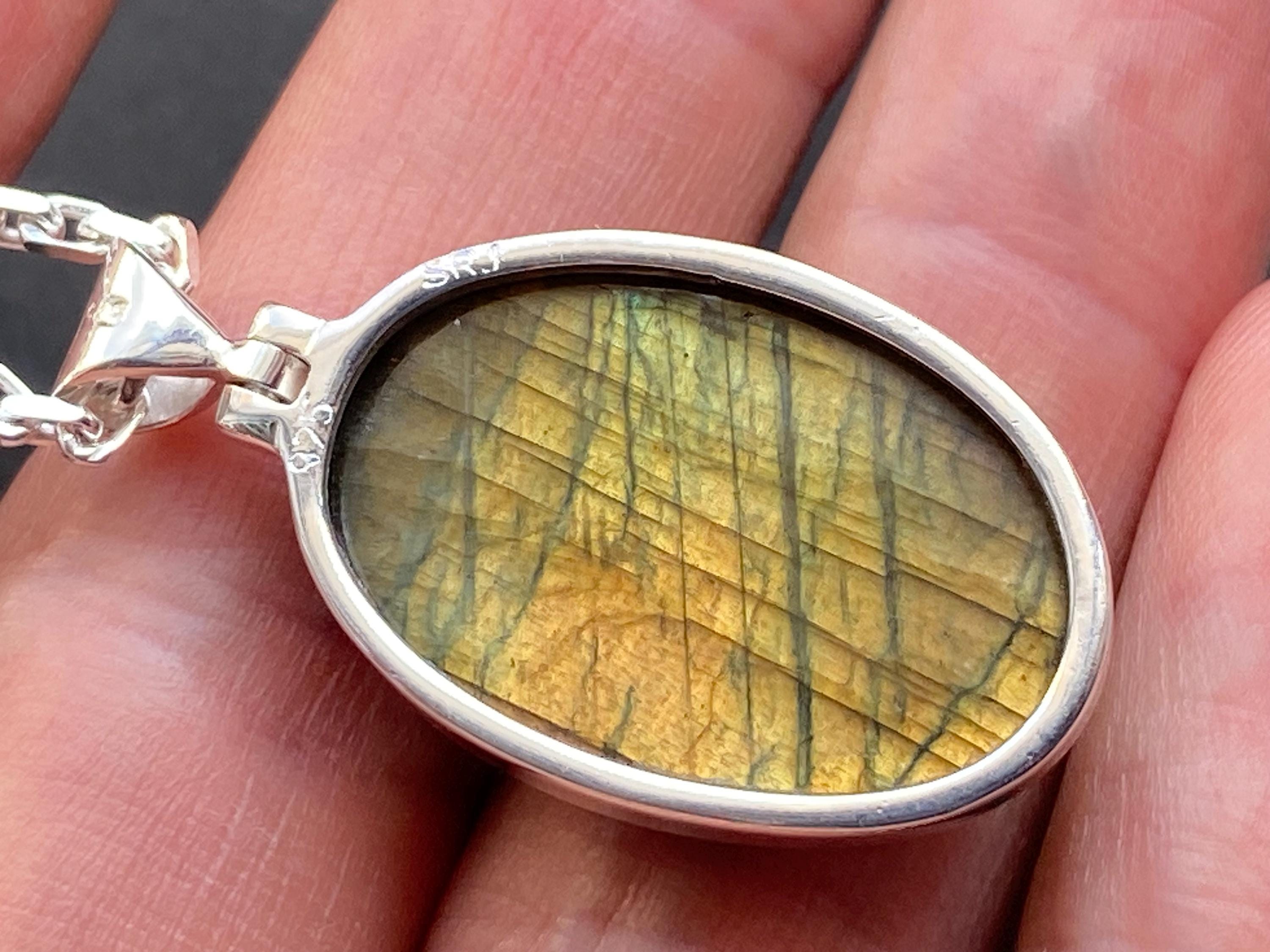 Gravierter Labradorit Anhänger 925 Silber 37 mm