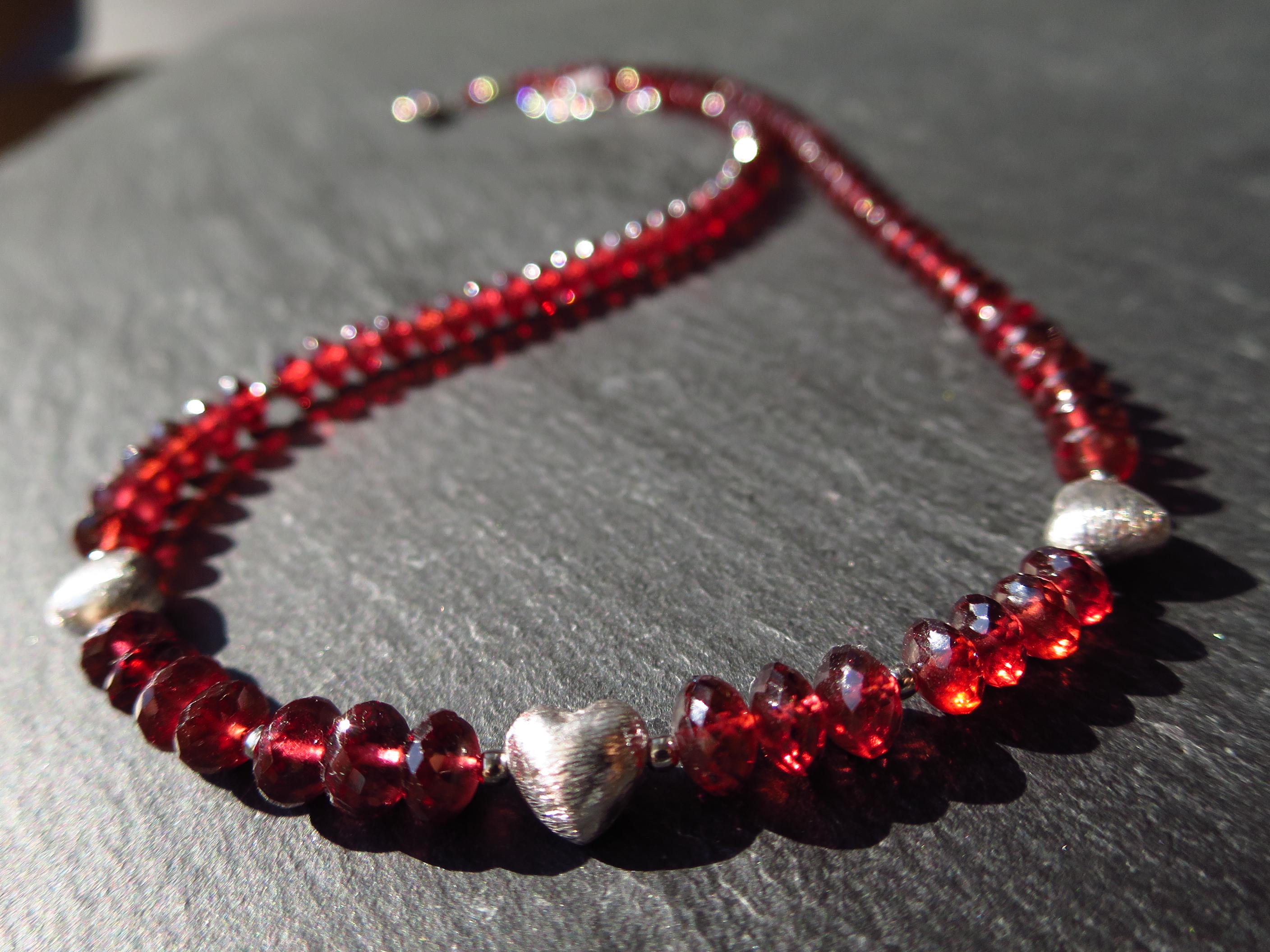 Mosambik Granat Halskette rotes Edelstein Herz Collier