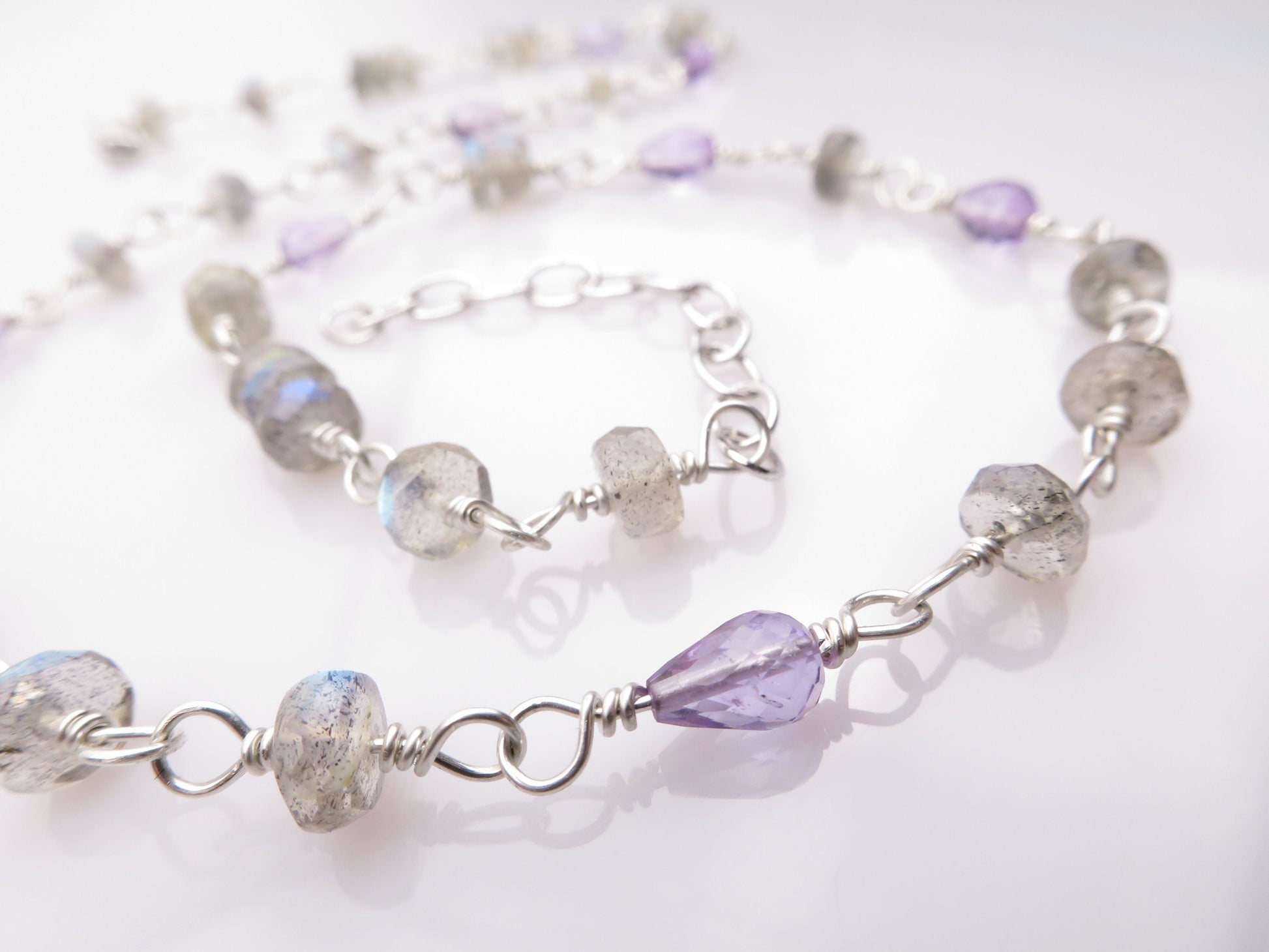 Amethyst Labradorit Kette Rosenkranz Argentium Silber Edelstein Bunte Kette Sterling Silber rhodiniert Verschluss handgemacht Mehrere Längen