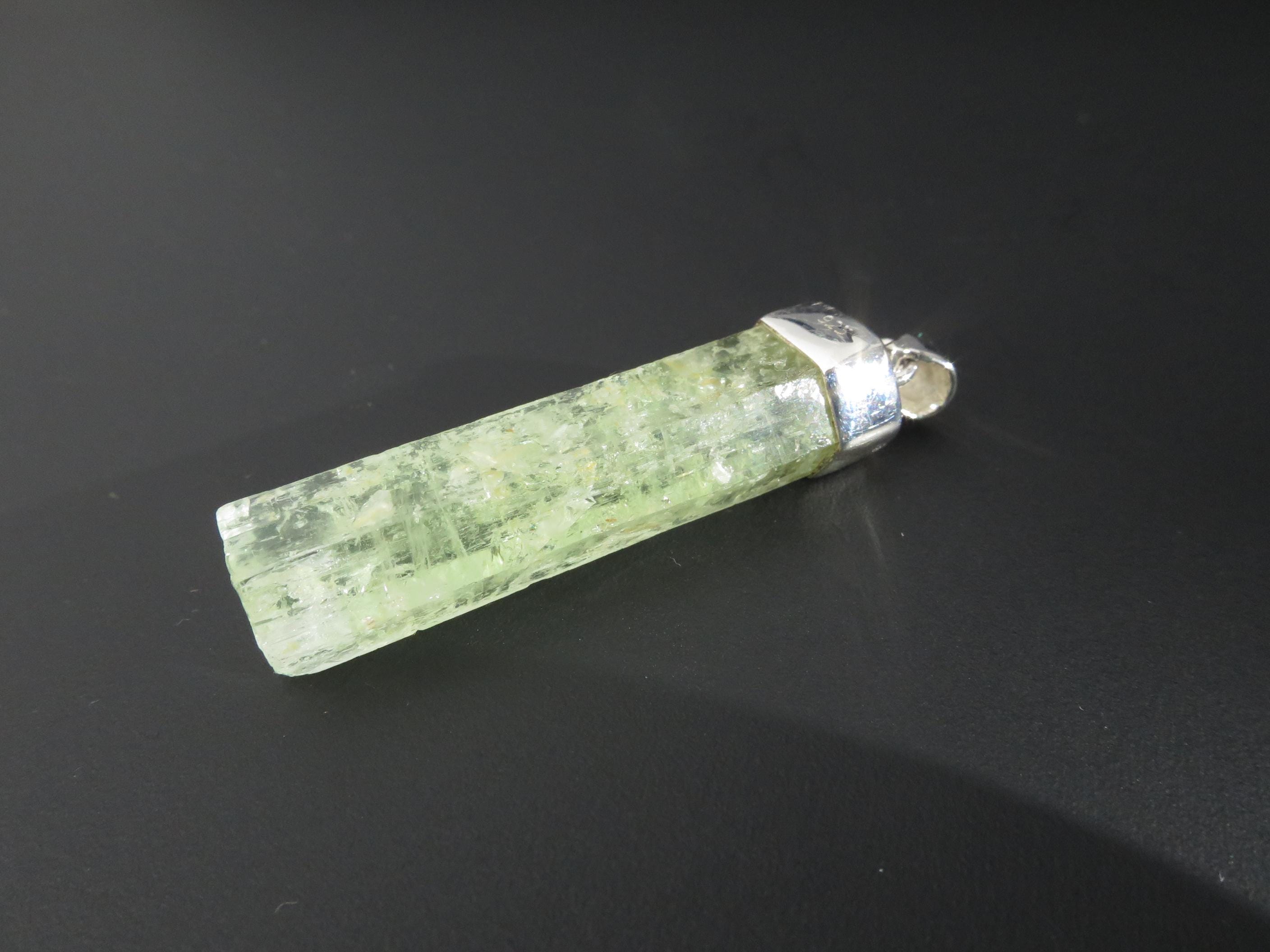 Gelb grüner Beryll Anhänger 925 Silber Natur Kristall