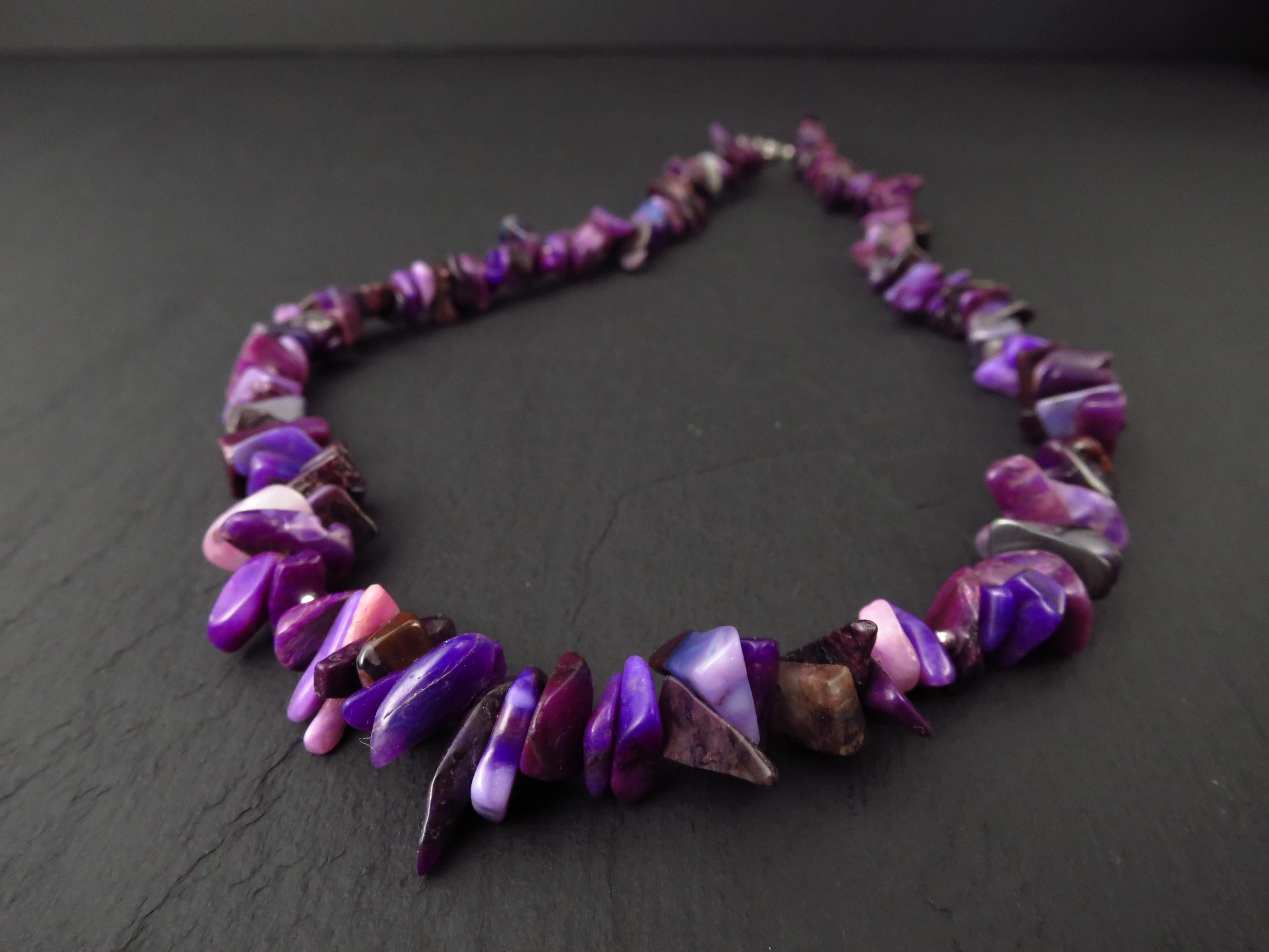 Echte Sugilith Kette Silber Verschluss Edelstein Splitter