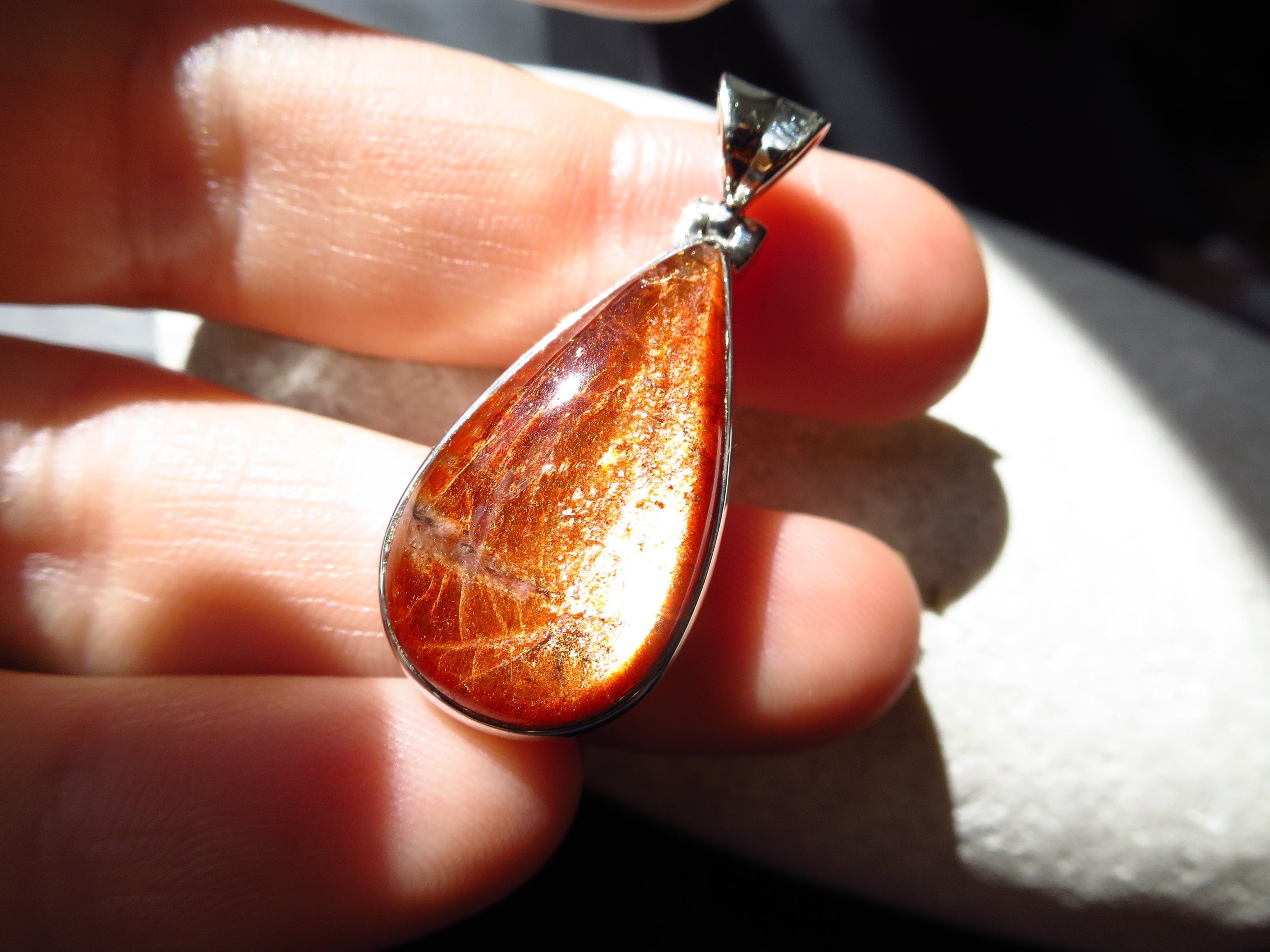 Sonnenstein Anhänger Silber Sonnenstein Tansania Kettenanhänger Silber Sonnenstein Edelstein Tropfen Anhänger Sonnenstein Cabochon orange