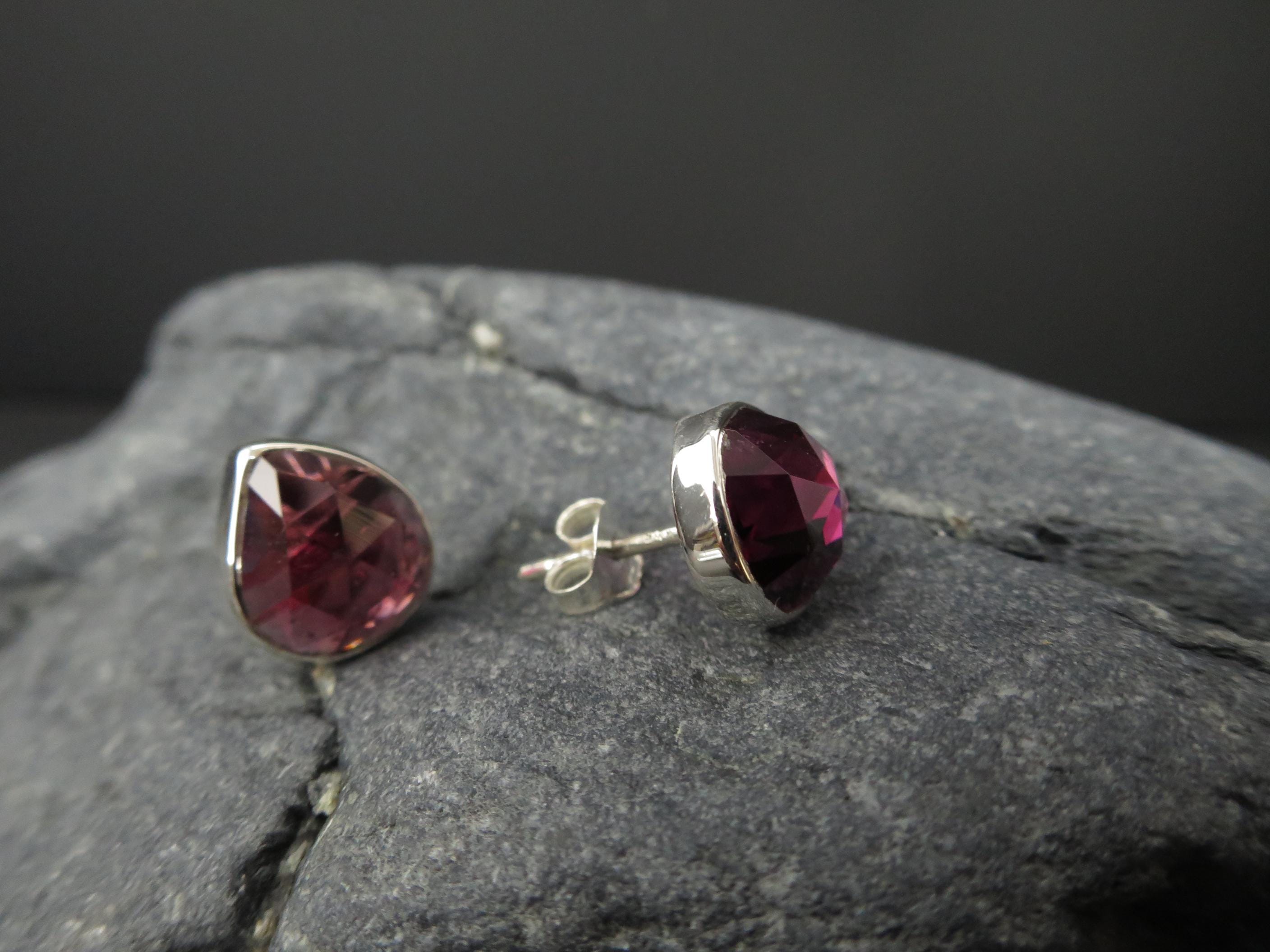 Granat Silber Ohrringe Ohrstecker Rose cut Mosambik