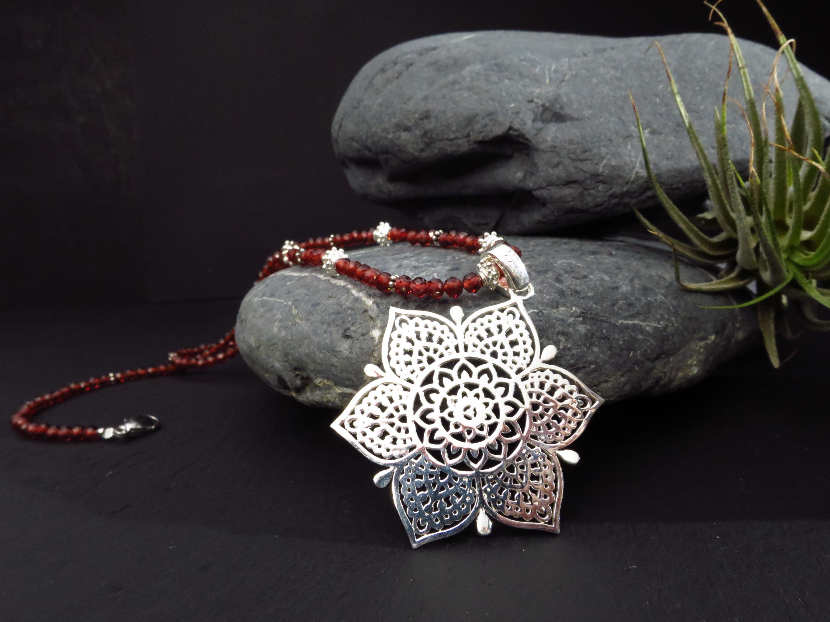 Granat Kette mit großem Mandala Anhänger 925 Silber