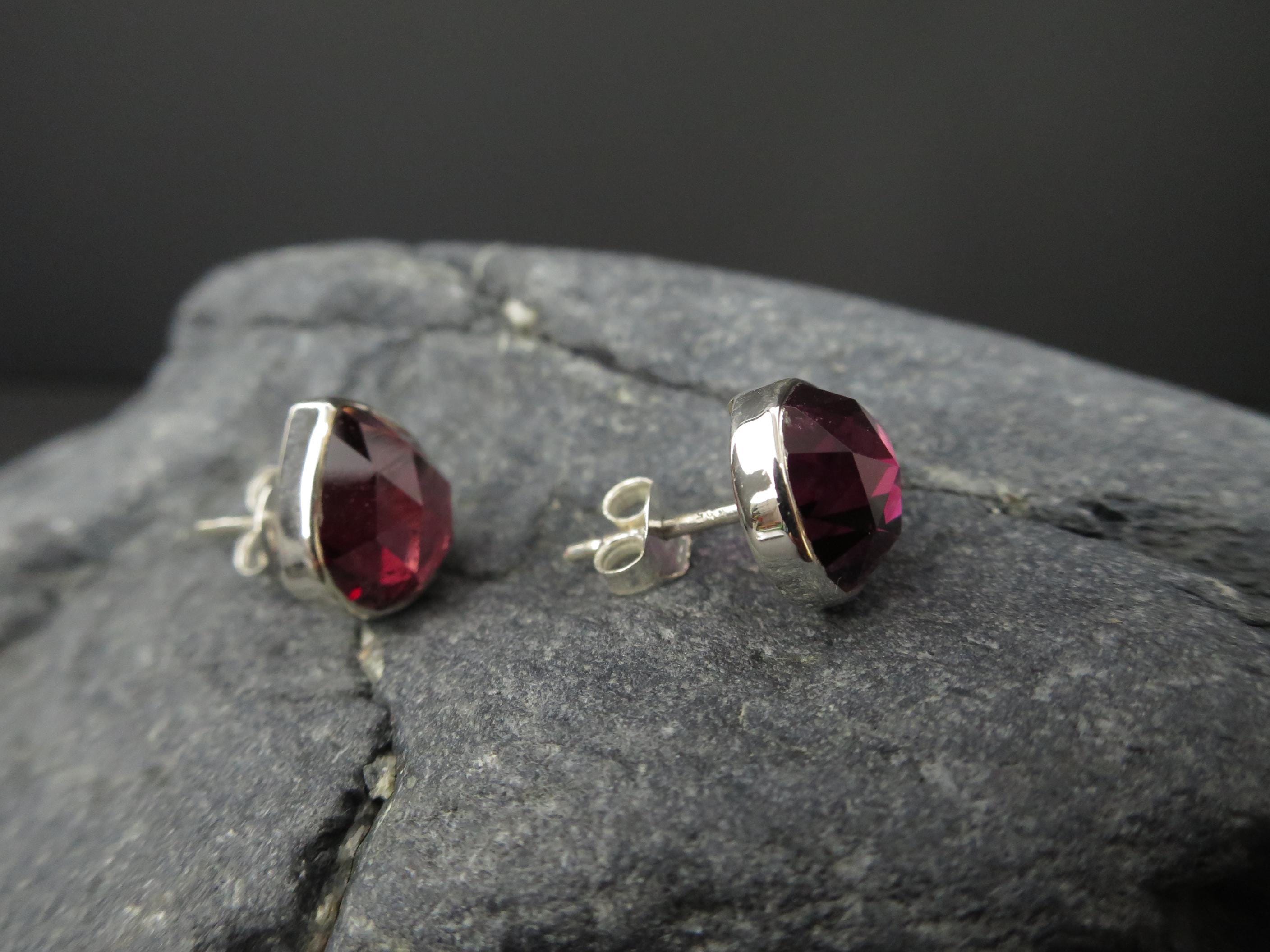 Granat Silber Ohrringe Ohrstecker Rose cut Mosambik