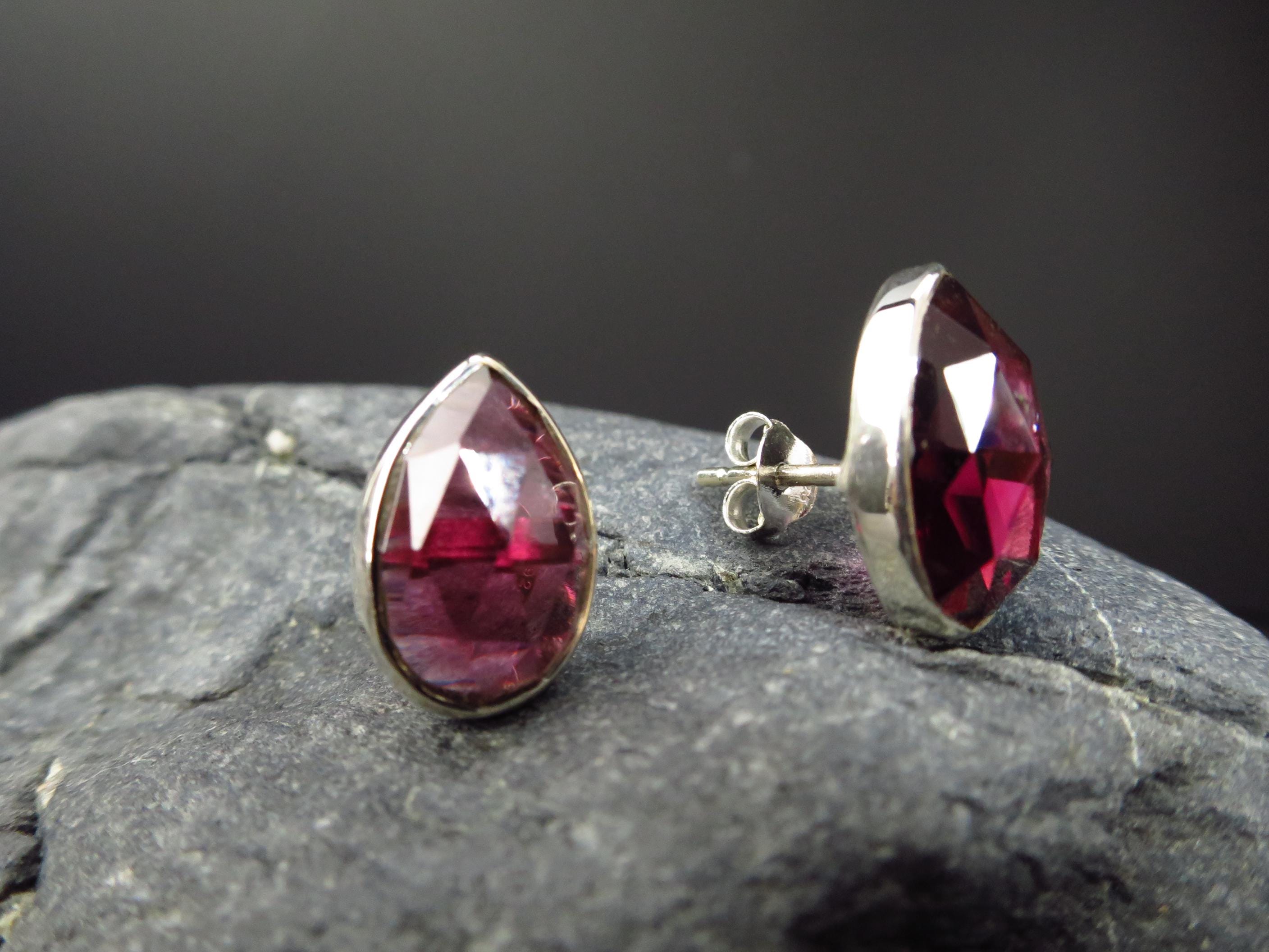 Granat Ohrstecker Silber Granat Rose cut Mosambik Granat Silber Ohrringe Granat Edelstein rot Granat Ohrstecker Natur Edelstein Unikat