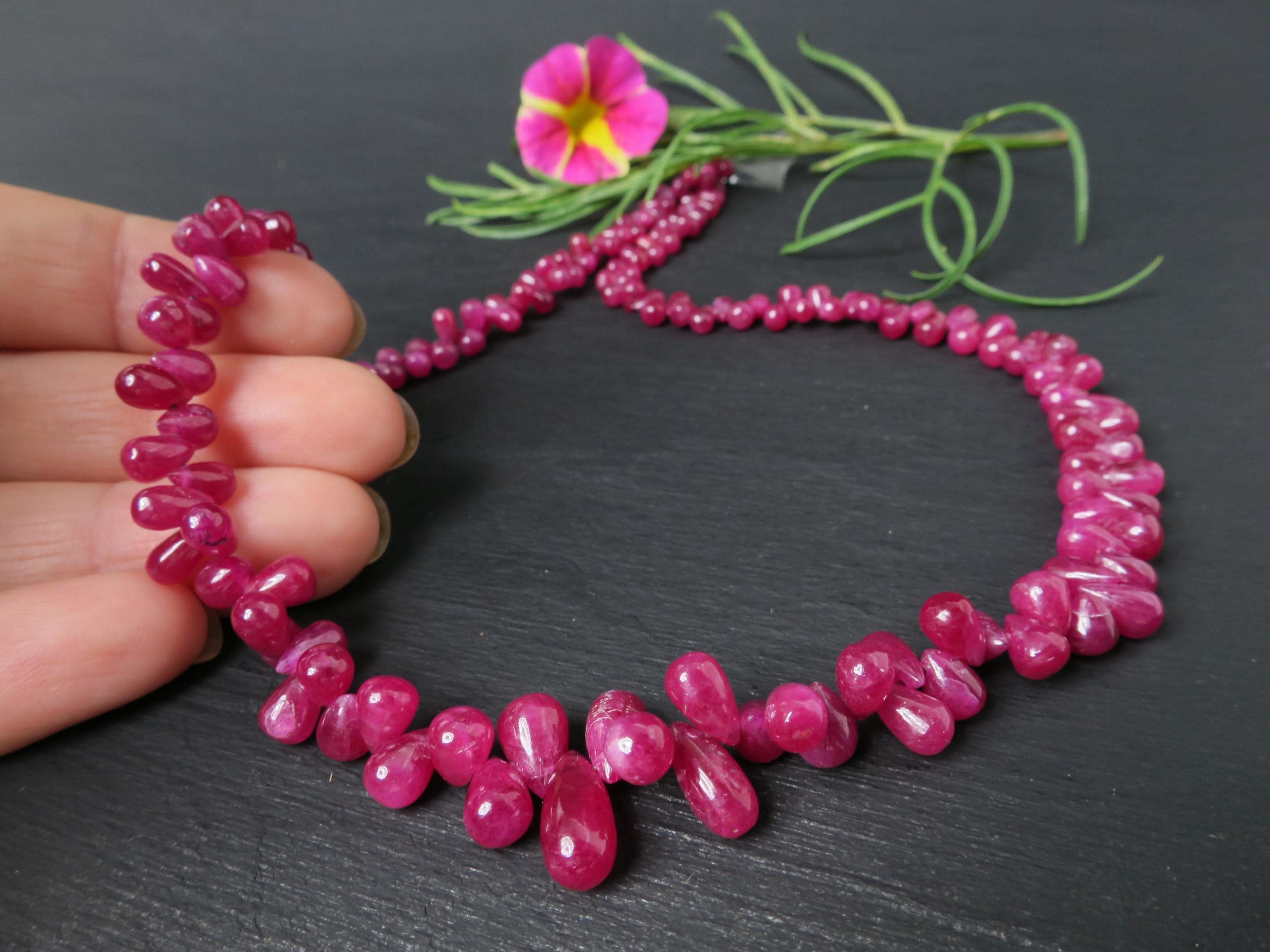 Rubin Tropfenkette rot 48cm Natur Edelstein Gold