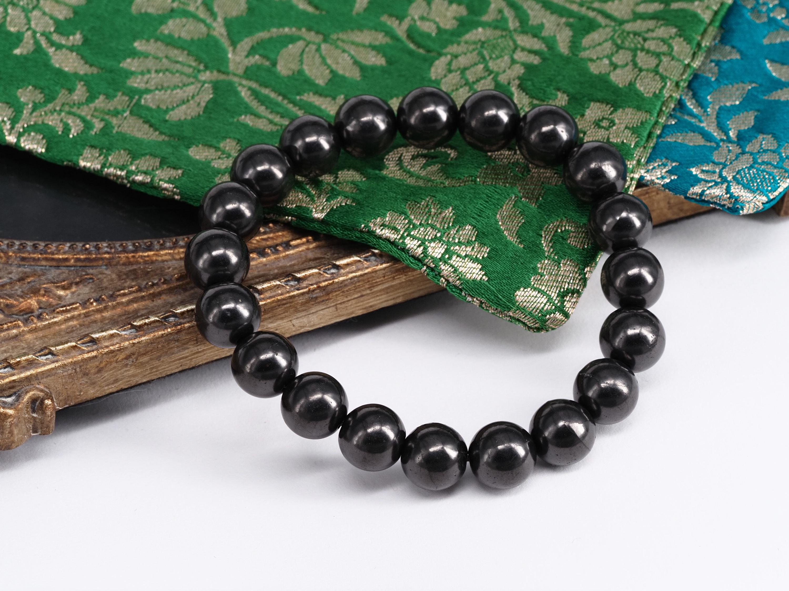 Schungit Armband Eleganz trifft auf kraftvolle Energie